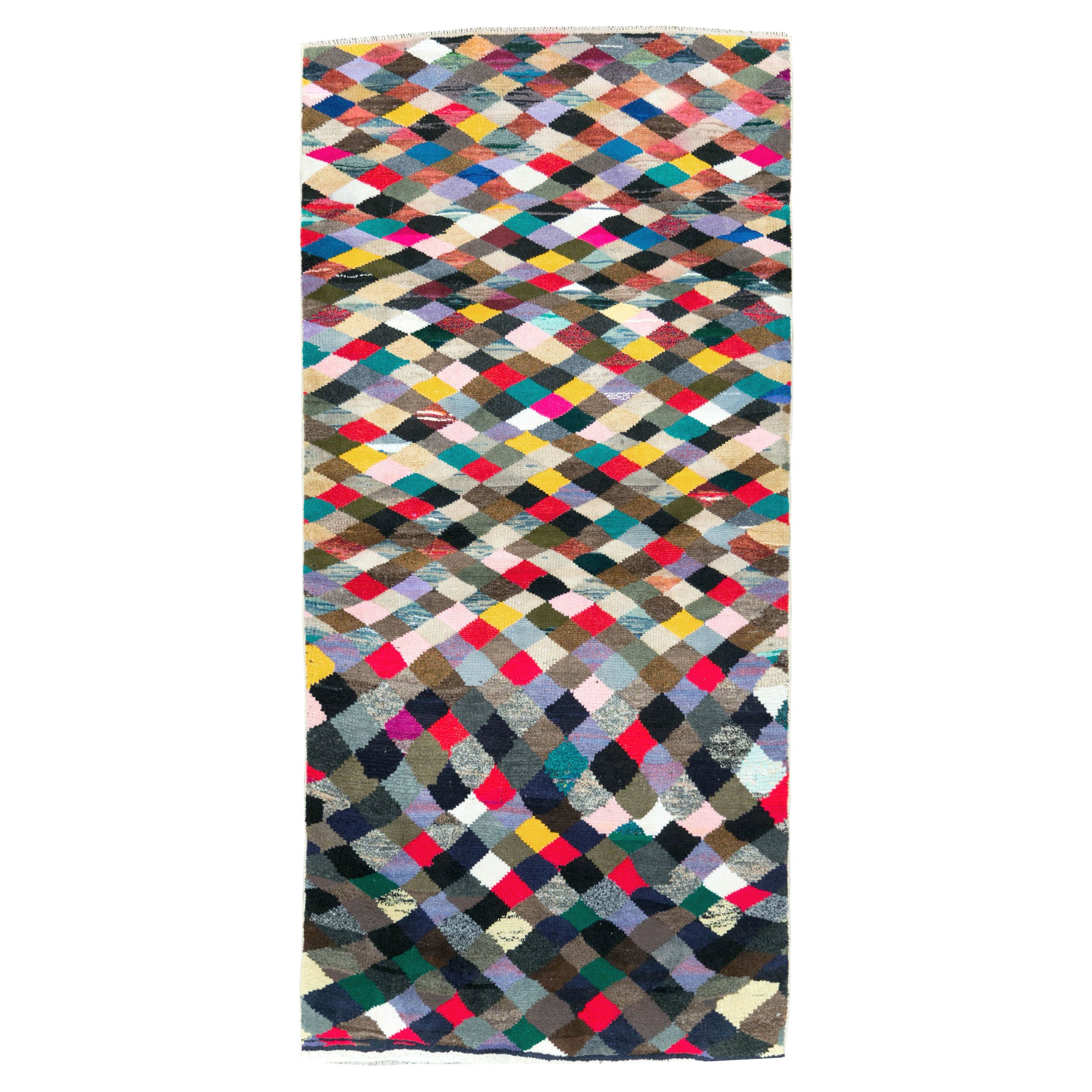 Tapis persan Shiraz contemporain du milieu du 20e siècle, fait à la main, de petite taille et d'une grande élégance