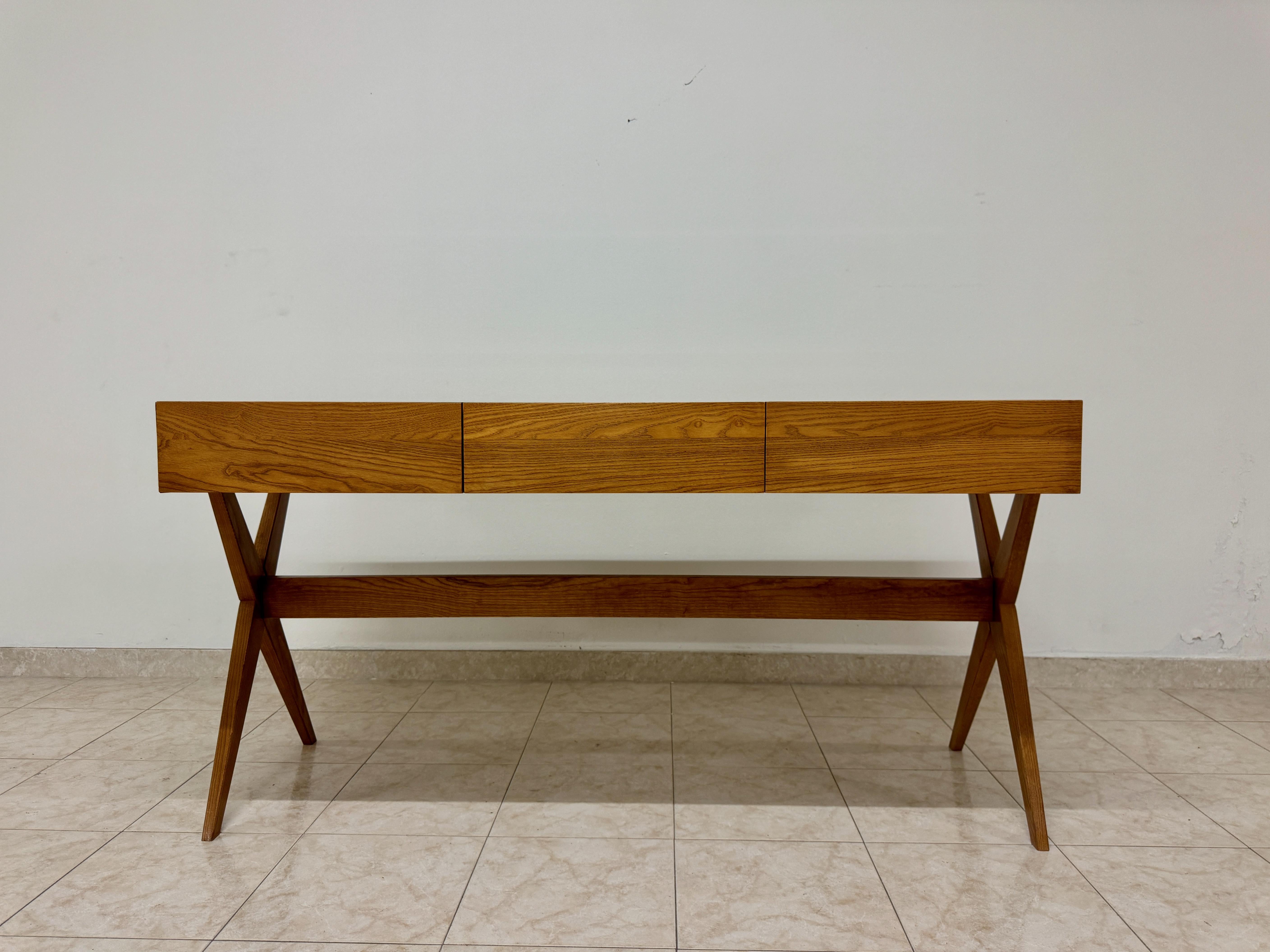 Contemporary Mid-Century Style Schreibtisch mit Glasplatte (Moderne der Mitte des Jahrhunderts) im Angebot