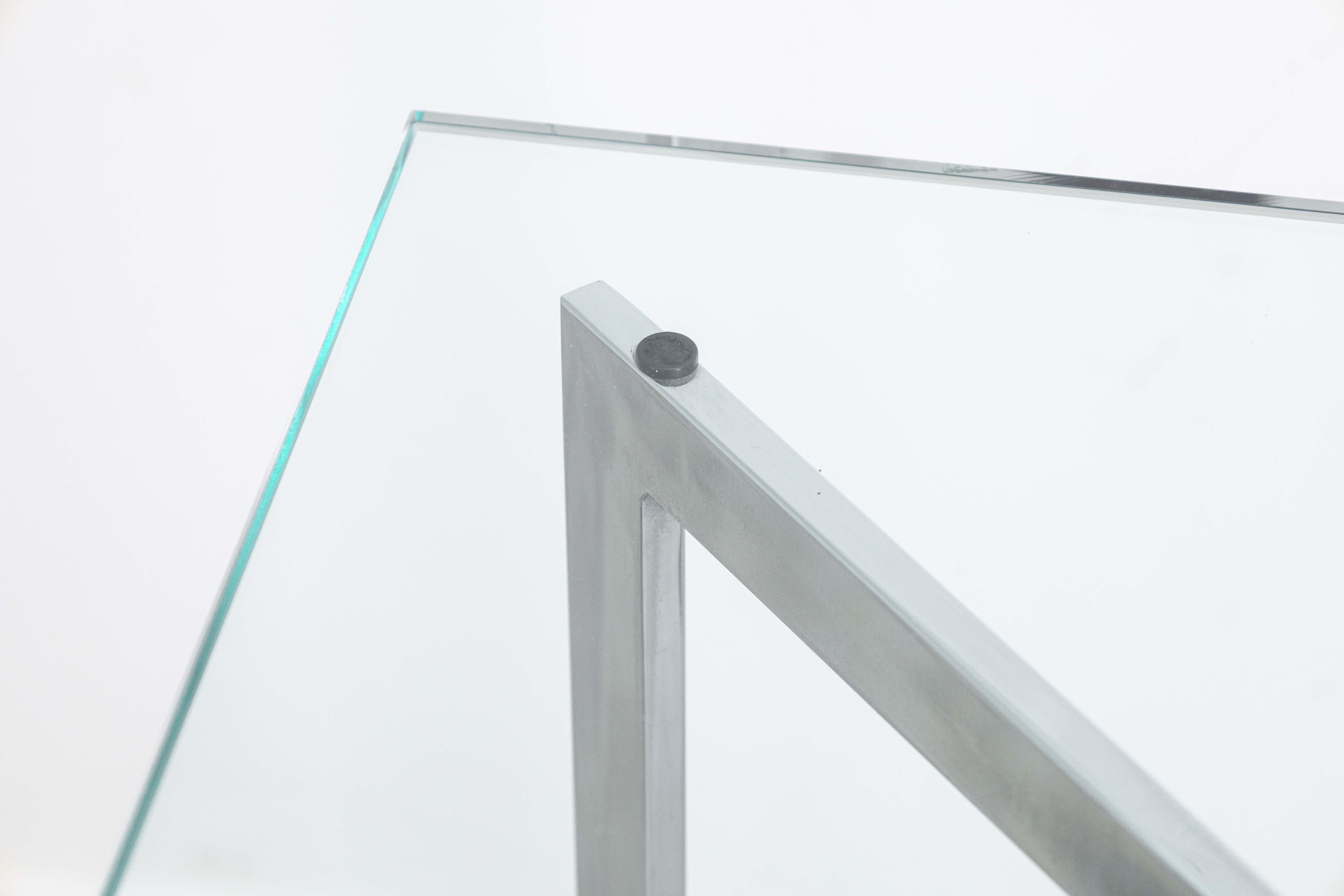 Moderne The Pedestal Contemporary Mies Van Der Rohe Barcelona Style chrome et verre en vente