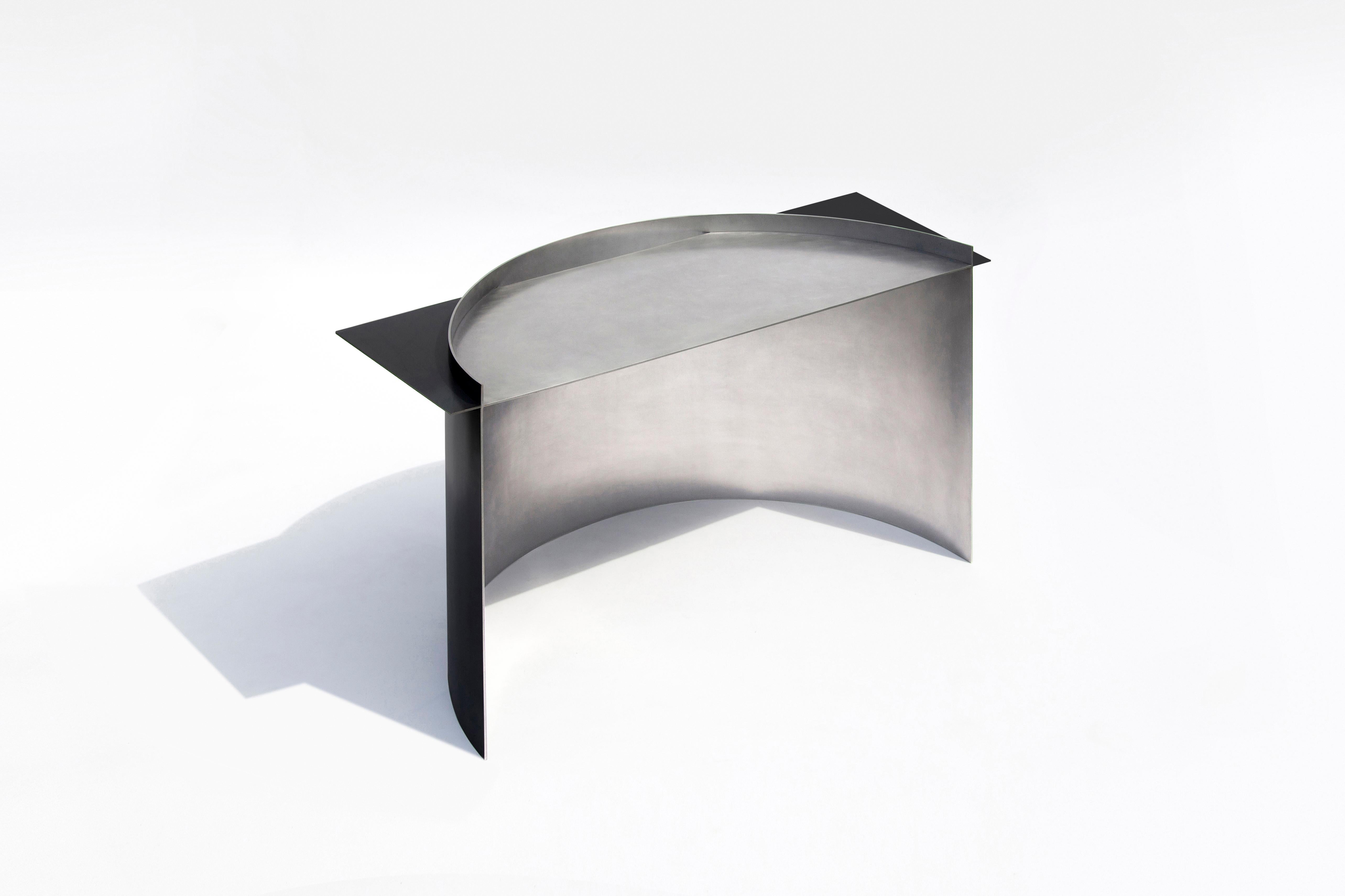 Korean Contemporary Minimal Territory Console in Rolled Steel Sheet For Sale