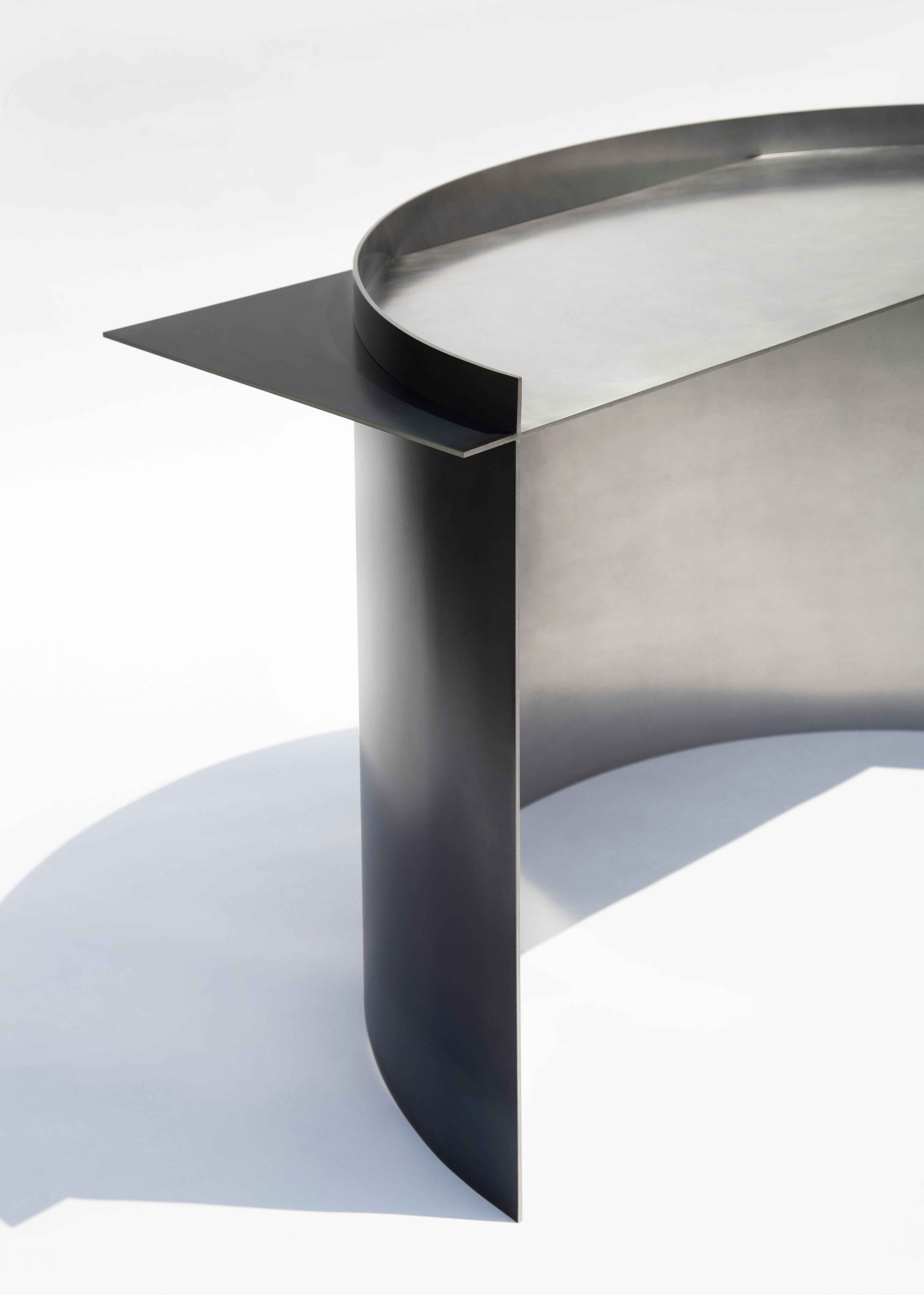 Contemporary Minimal Territory Console in Rolled Steel Sheet In New Condition For Sale In London, GB