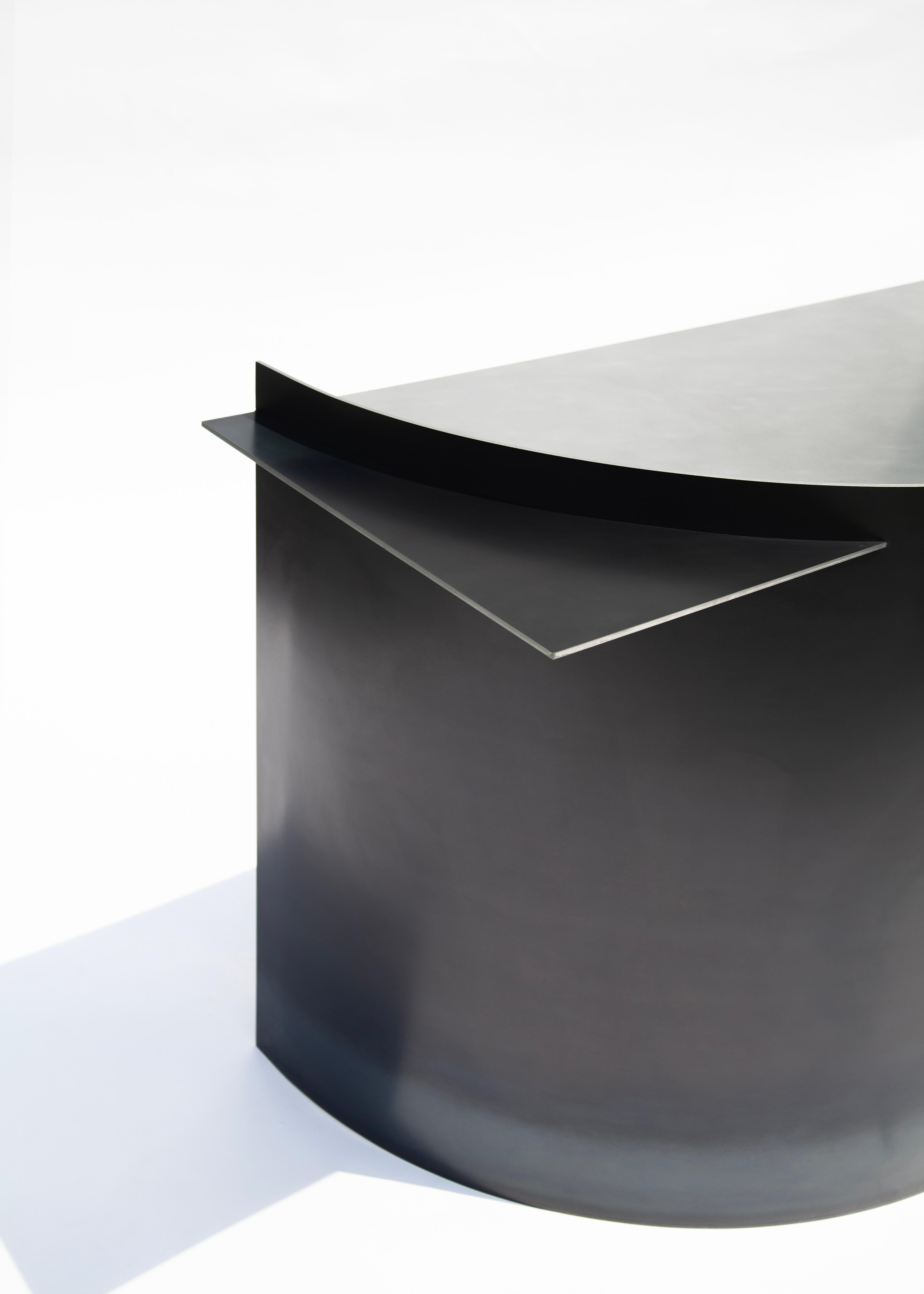 Contemporary Minimal Territory Console in Rolled Steel Sheet For Sale 2