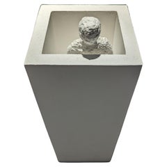 Contemporary Minimalist Art Sculpture Refuge 2 von Egor Plotnikov