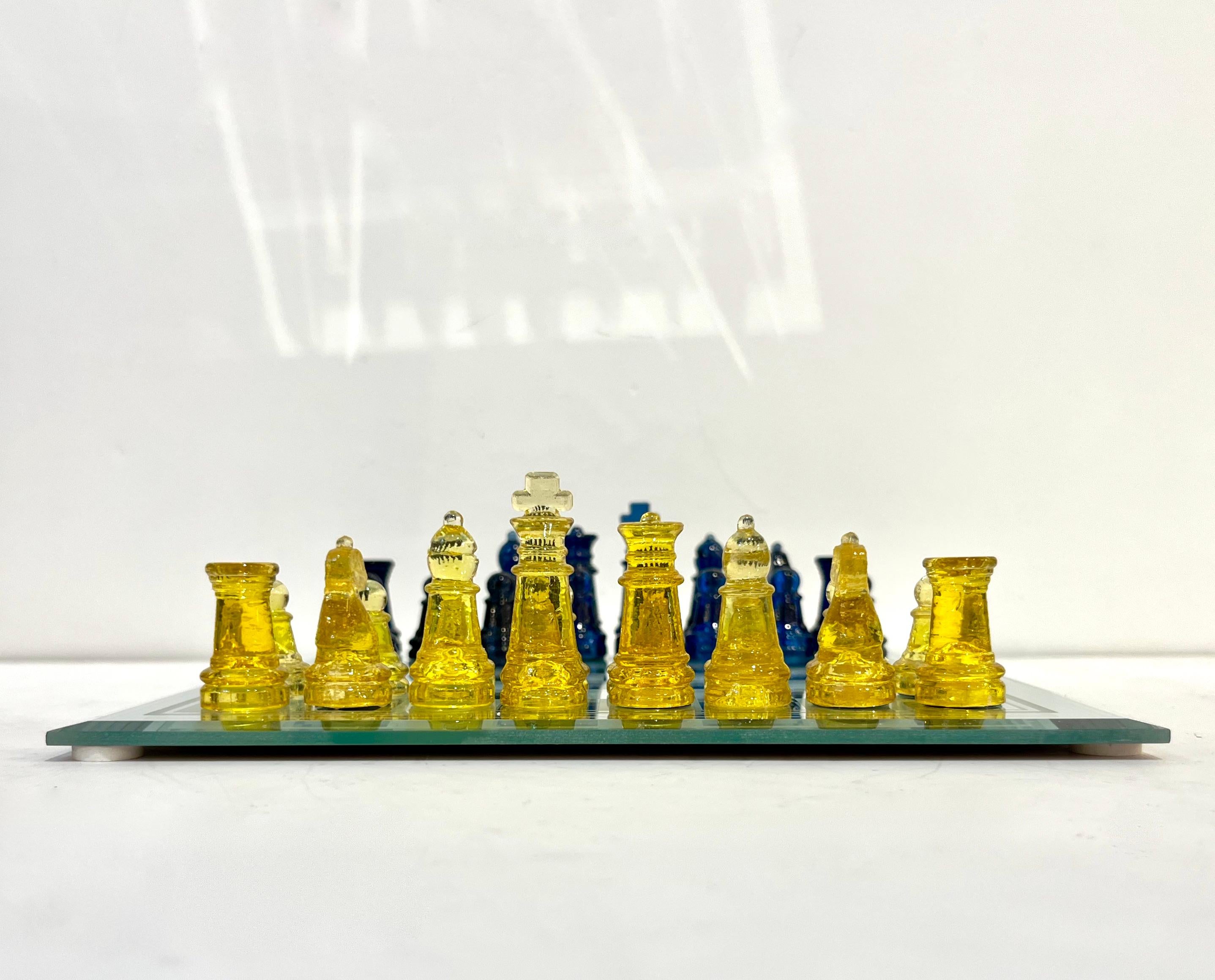 Contemporary Minimalist Blue & Yellow Murano Glass Chess Set on Mirrored Board 4