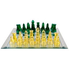 Contemporary Minimalist Green & Yellow Murano Glass Chess Set on Mirrored Board