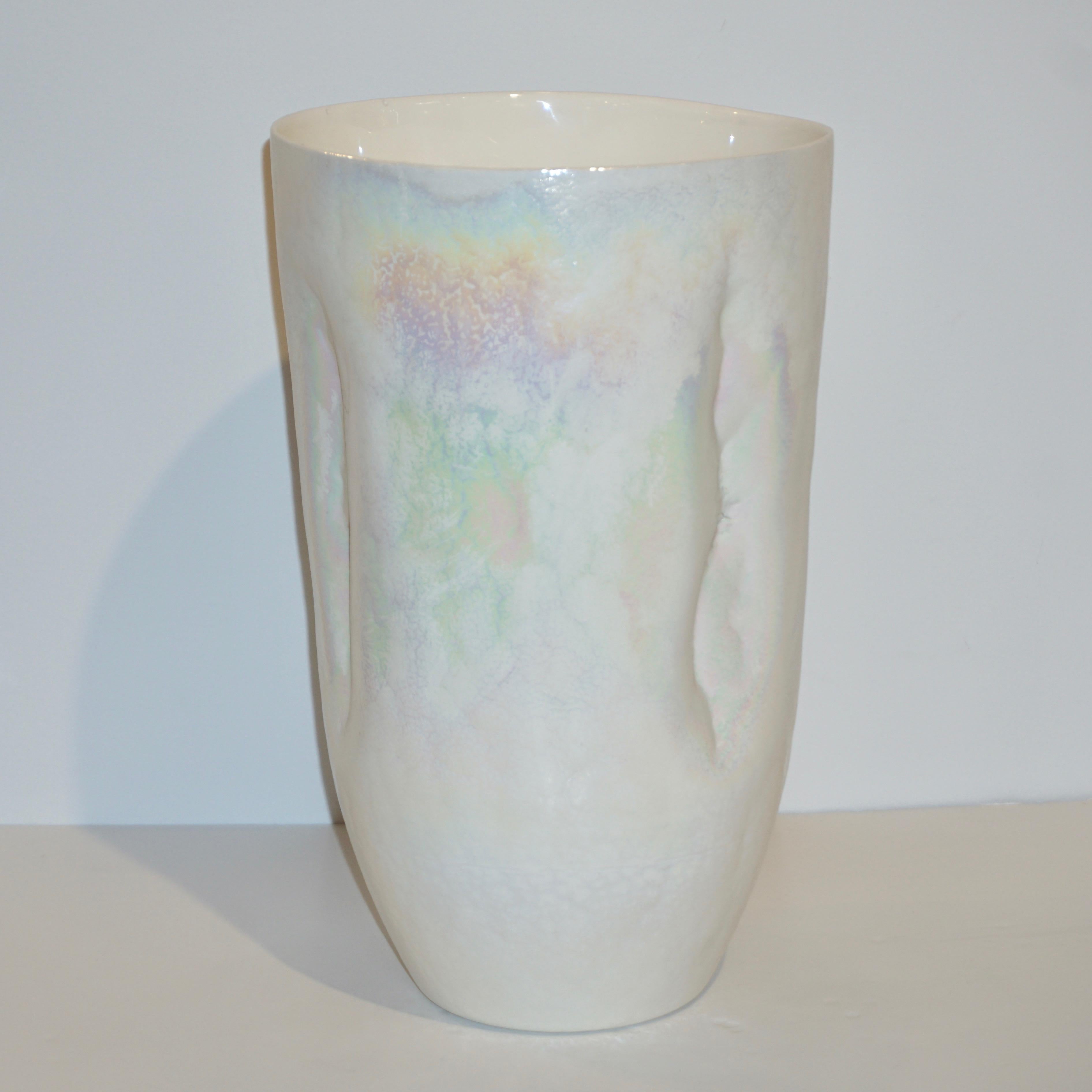 Contemporary Minimalist Iridiscent Pearl White Murano Glass Pair of Modern Vases 4