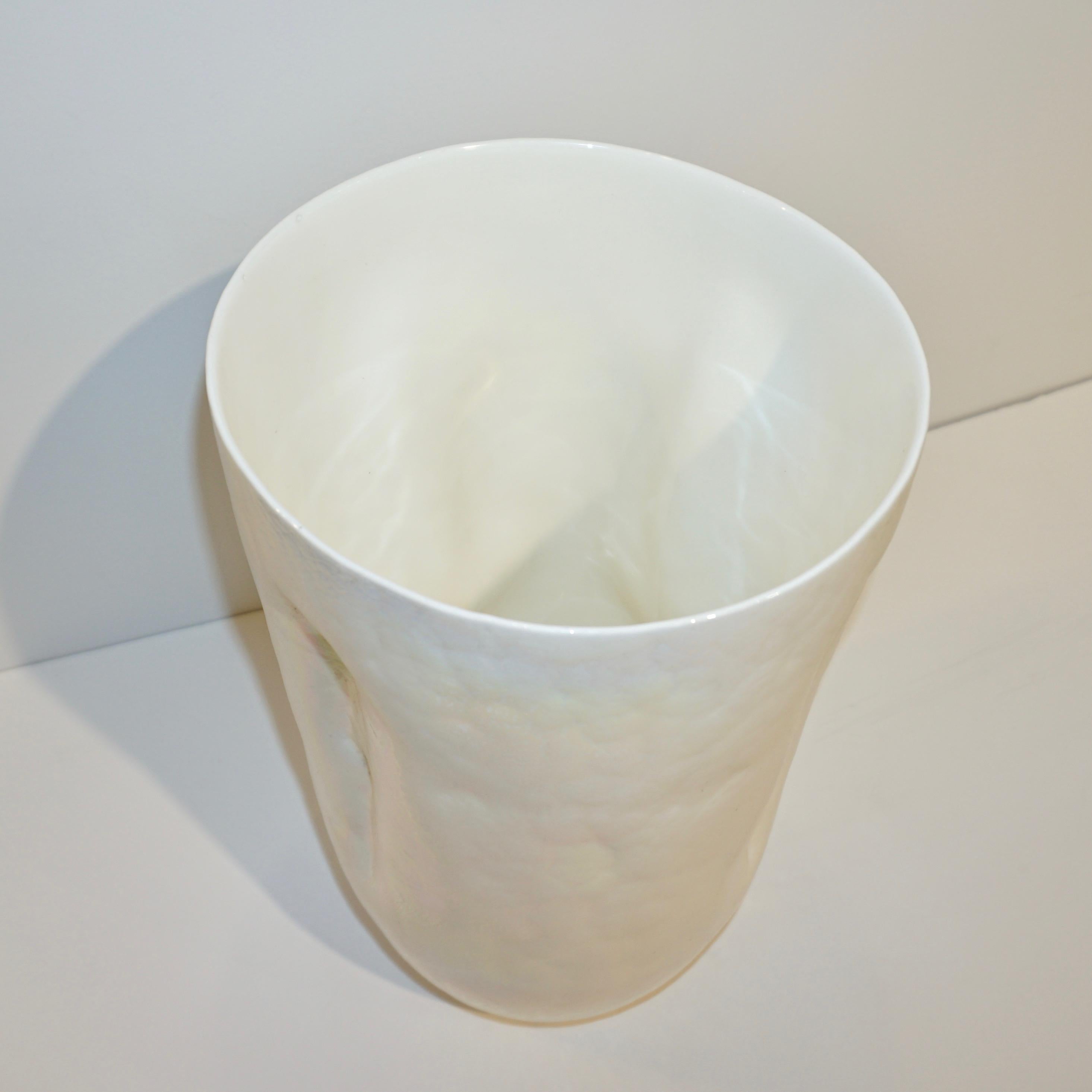 Italian Contemporary Minimalist Iridiscent Pearl White Murano Glass Pair of Modern Vases