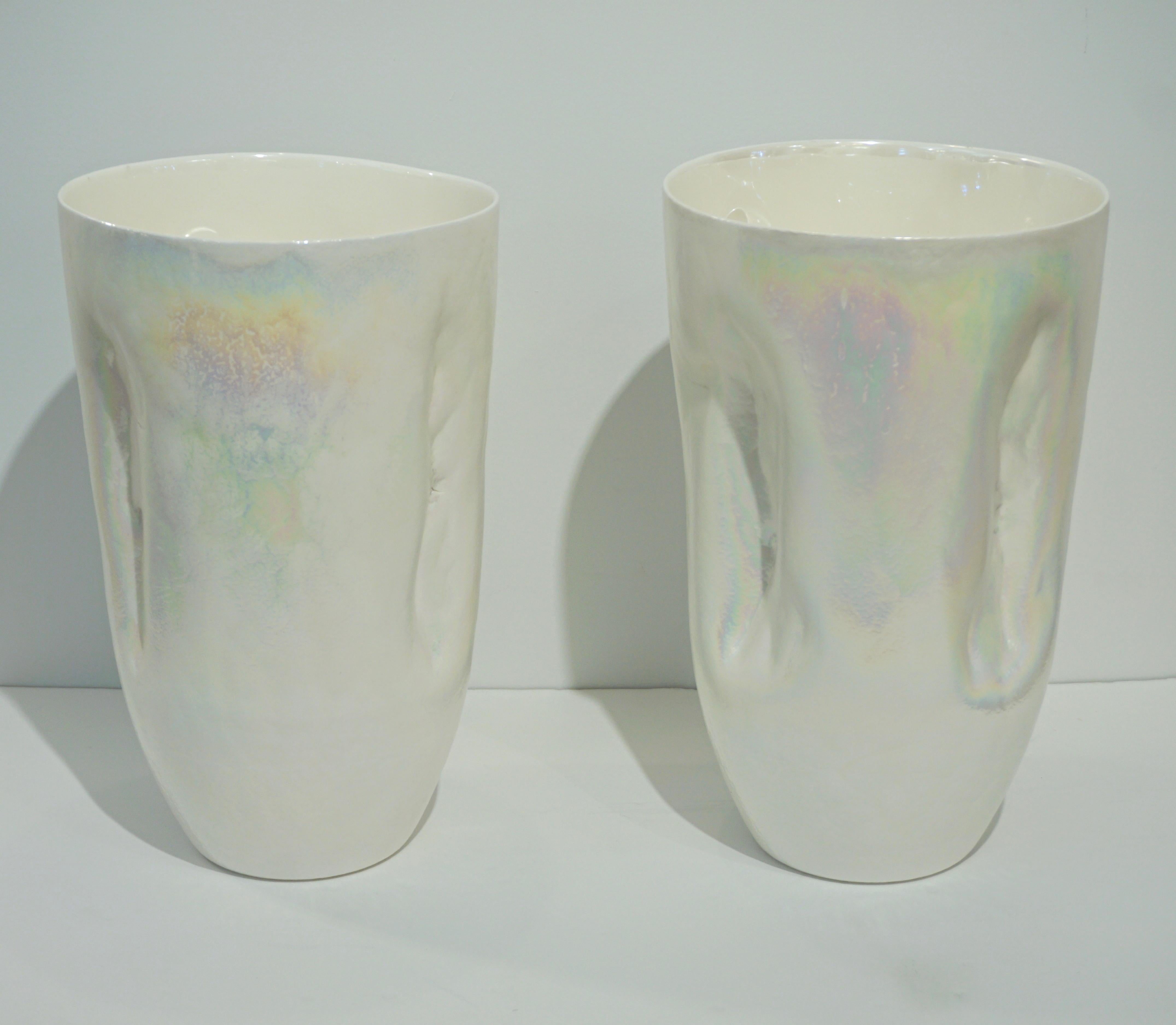 Contemporary Minimalist Iridiscent Pearl White Murano Glass Pair of Modern Vases 1