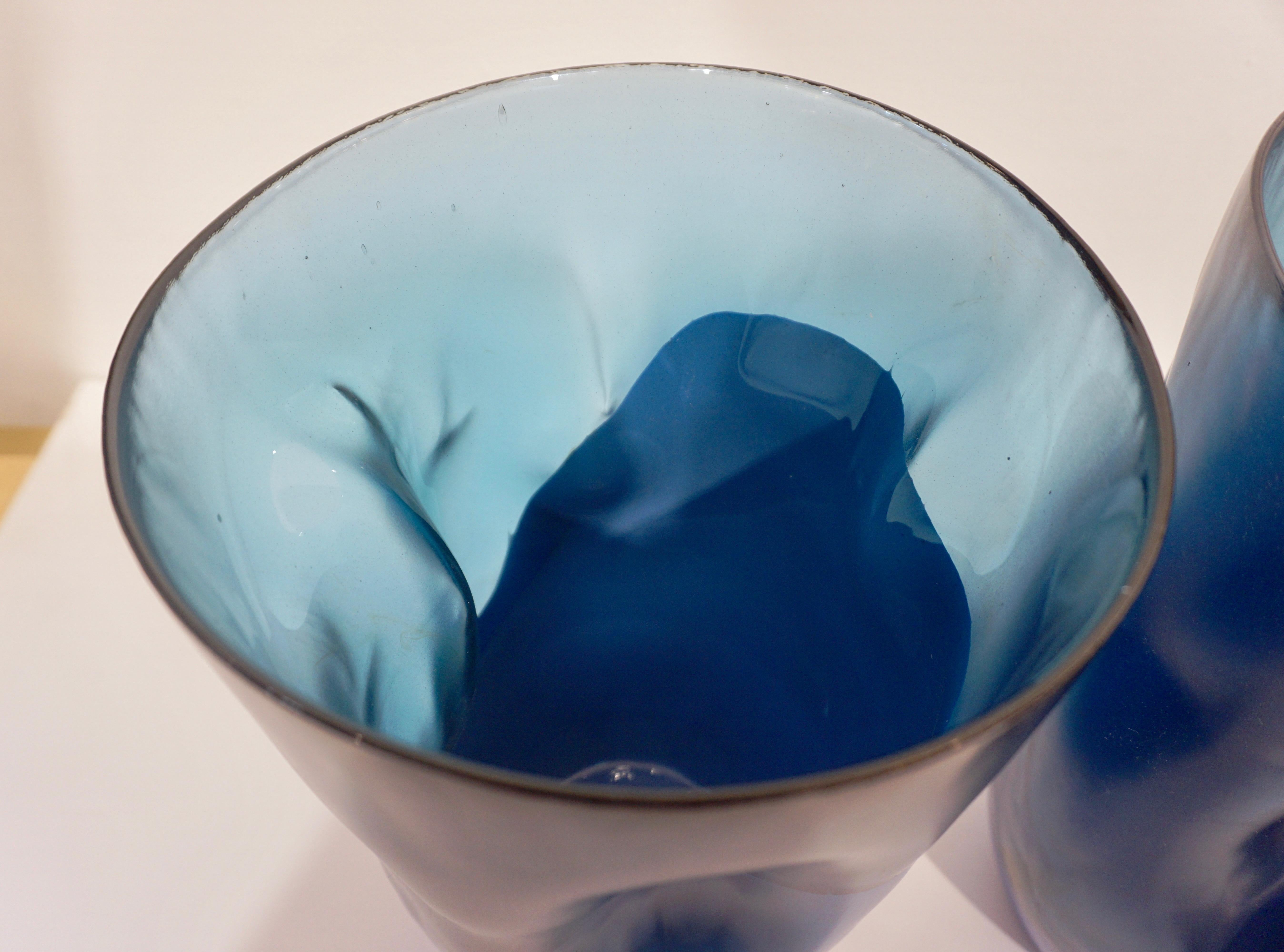 Organic Modern Contemporary Minimalist Iridiscent Royal Blue Murano Glass Pair of Modern Vases For Sale