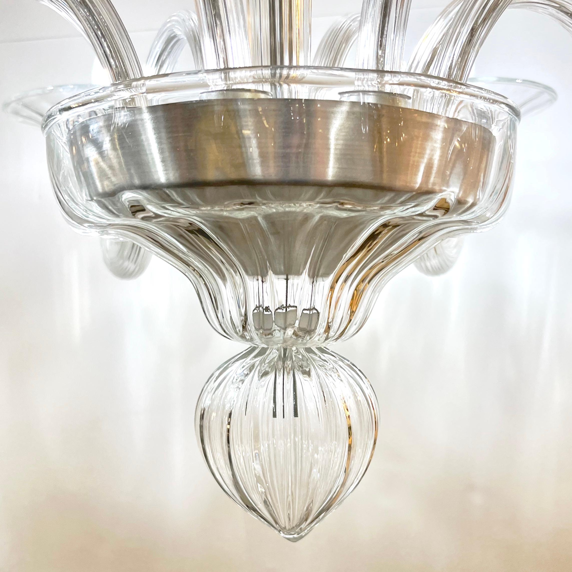 Fait main Lustre contemporain minimaliste italien à 8 branches en cristal de Murano et verre Modernity en vente