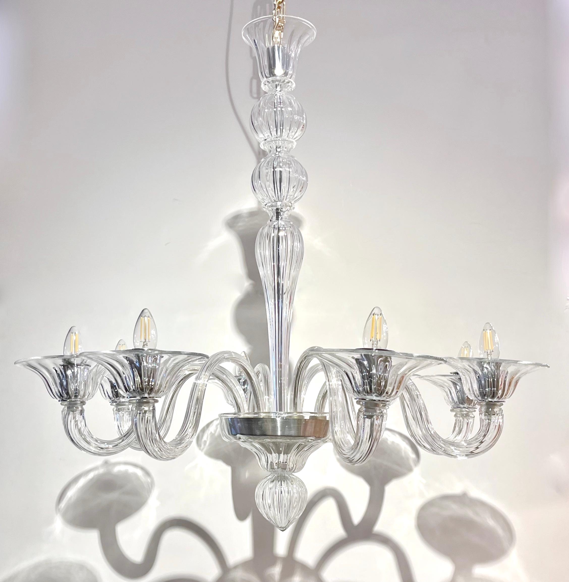 Contemporary Minimalist Italian 8-Arm Crystal Murano Glass Modern Chandelier (21. Jahrhundert und zeitgenössisch) im Angebot