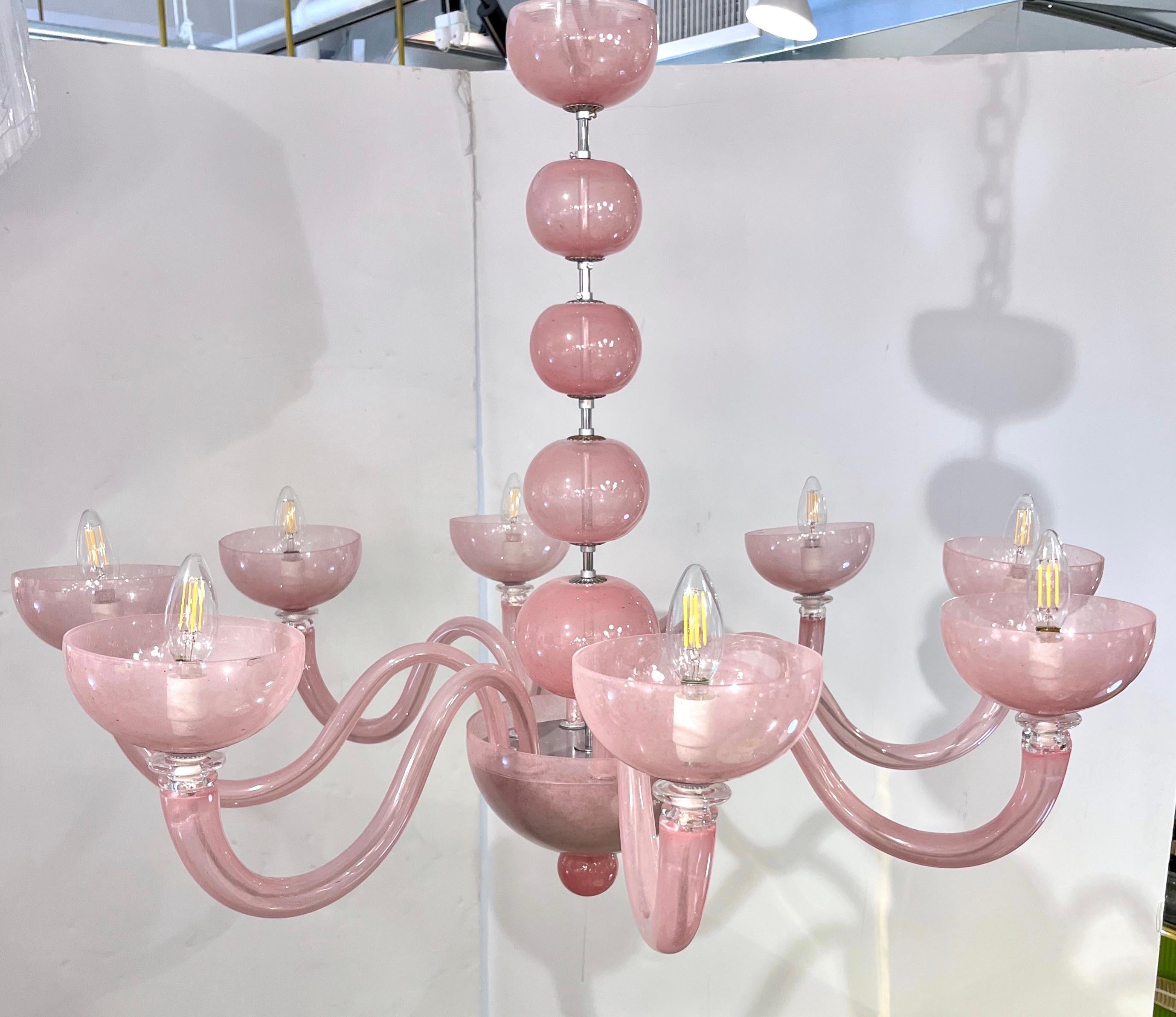 Contemporary Minimalist Italian 8-Arm Pink Murano Glass Modern Nickel Chandelier im Angebot 1