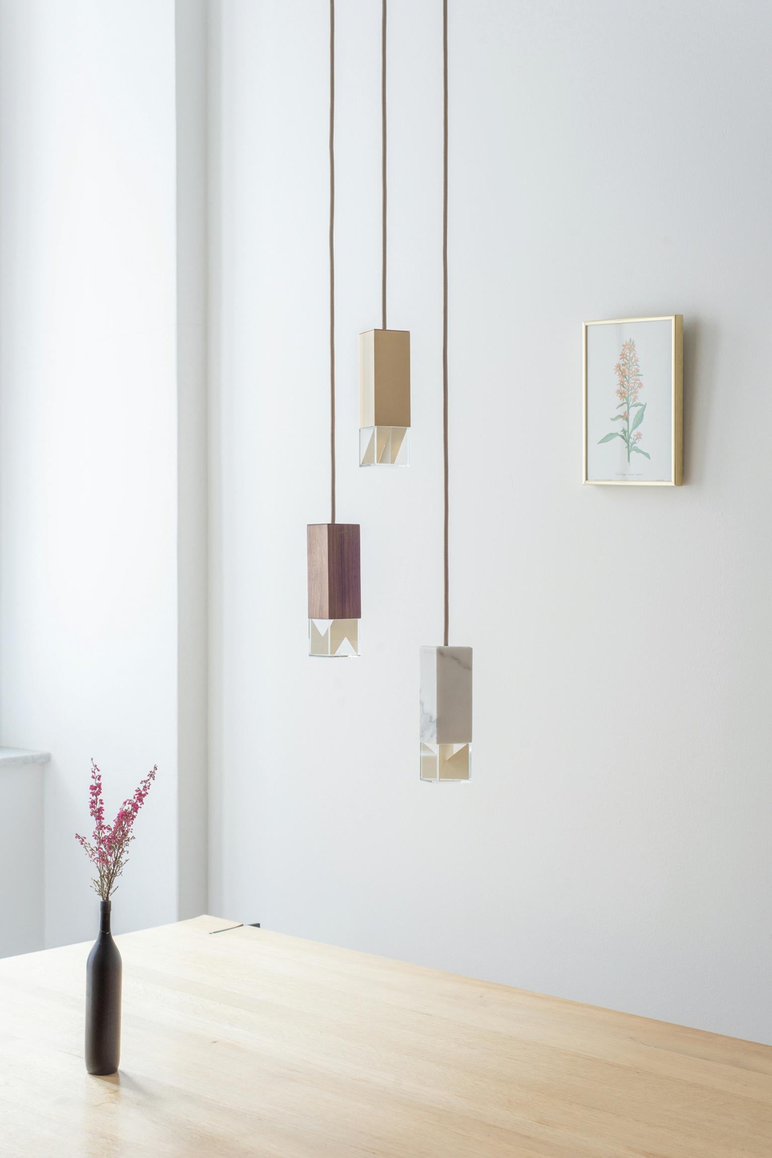 Modern 3 Light Chandelier Handmade in Brass, Marble and Walnut by Formaminima For Sale 3