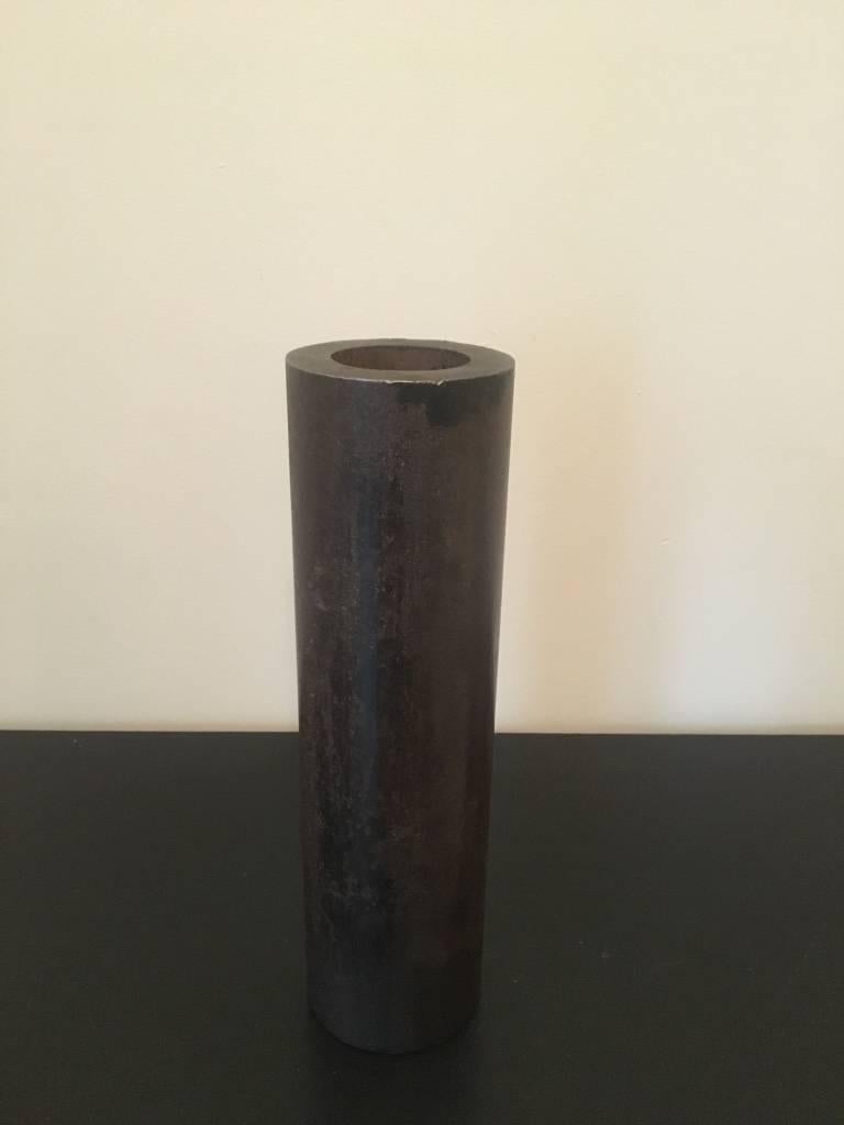 Zeitgenössische minimalistische Vase aus patiniertem Stahl von Scott Gordon (amerikanisch) im Angebot