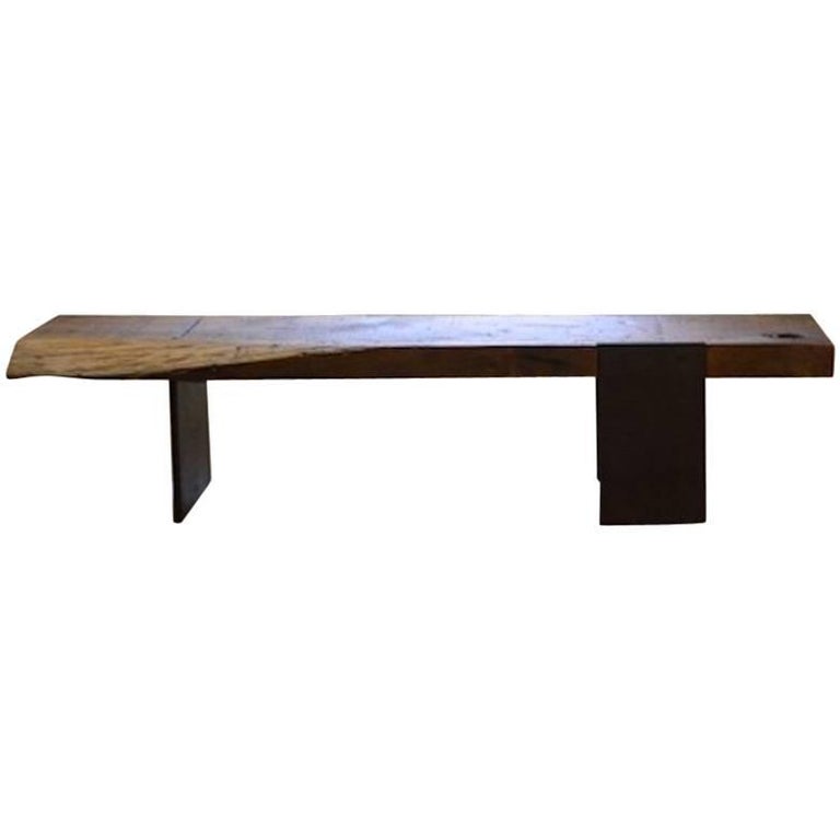 Banc Intérieur Scandinave MILABERT – Bois D'acajou Et Peau De Mouton, Style Minimaliste