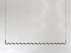 Appendiabiti contemporaneo minimalista a onda sinusoidale grande in alluminio grezzo