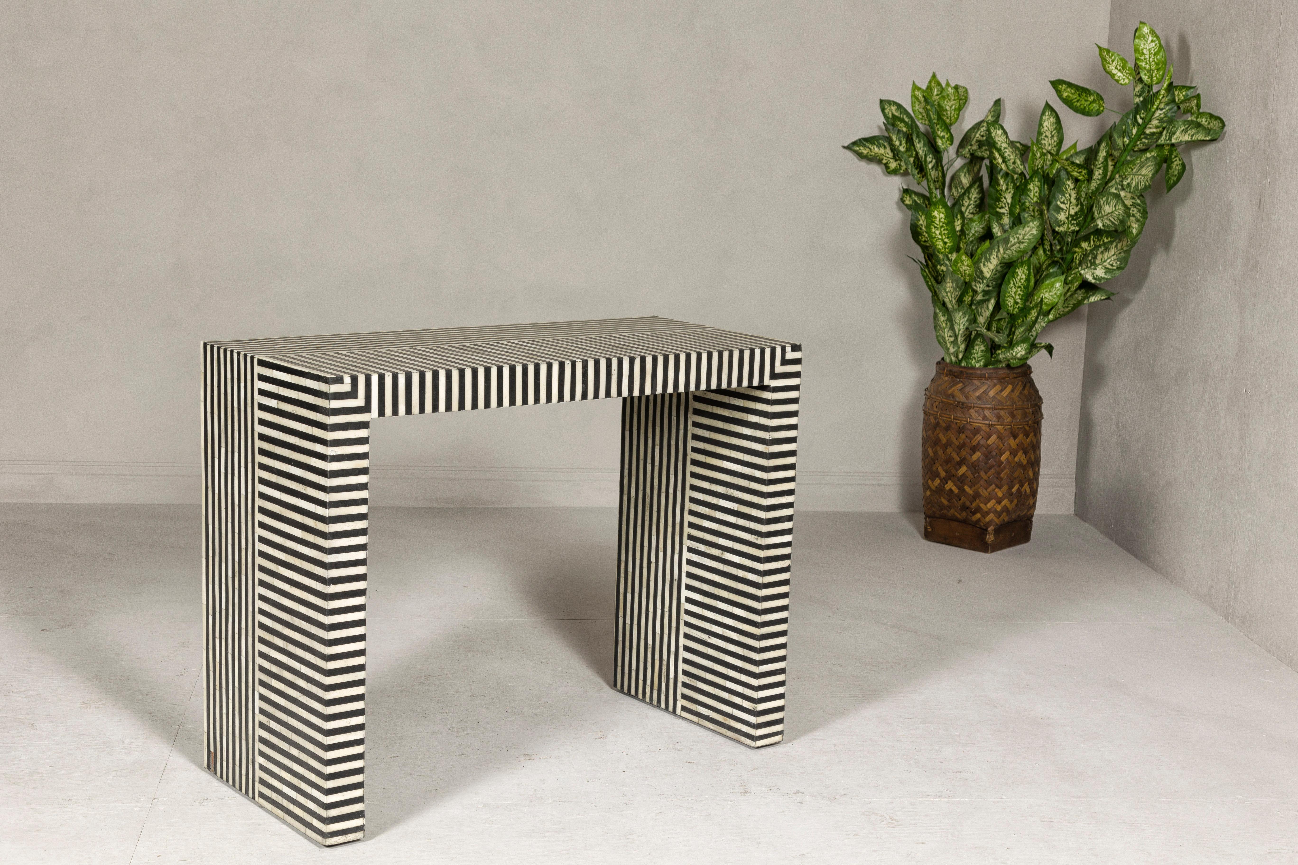 Contemporary Minimalist White and Black Striped Console Table with Bone Inlay For Sale 10