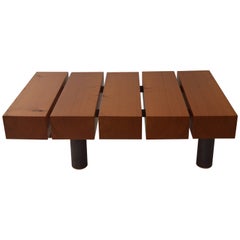 Mesa de centro contemporánea minimalista de madera y acero patinado de Scott Gordon