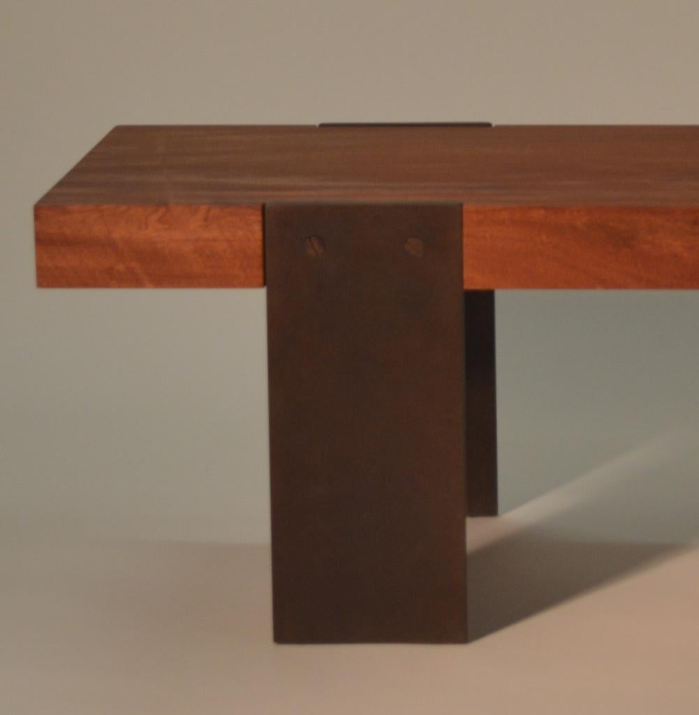 Zeitgenössische minimalistische Bank aus Holz und Stahl von Scott Gordon im Angebot 1