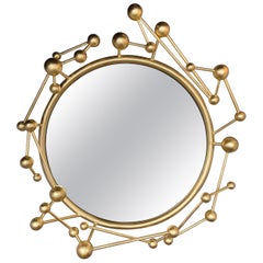 Miroir contemporain Atomo en fer feuille d'or d'Antonio Cagianelli, Italie