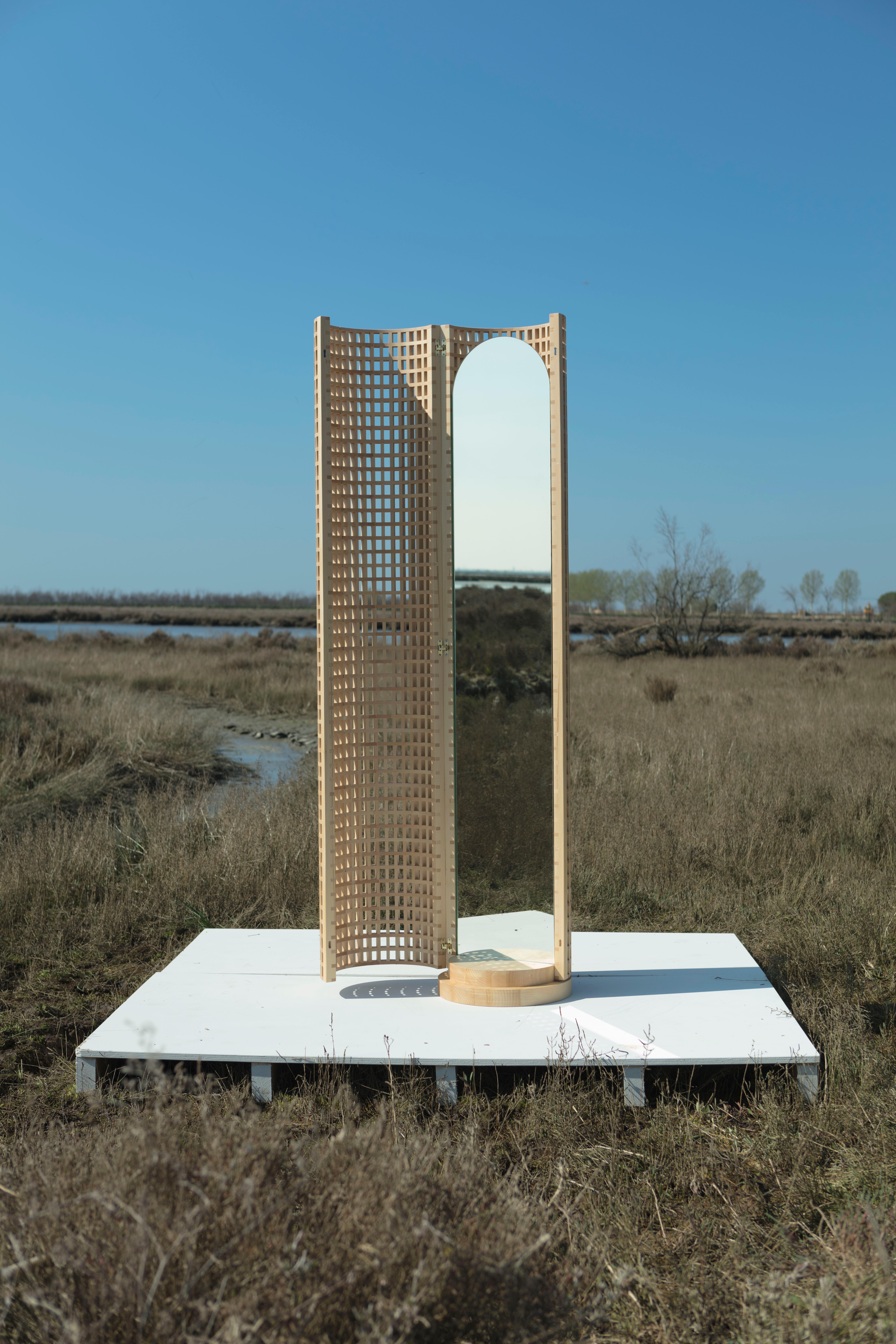 Miroir contemporain, en bois de tilleul fait main CARA\Davide  Neuf - En vente à Meolo, Venezia