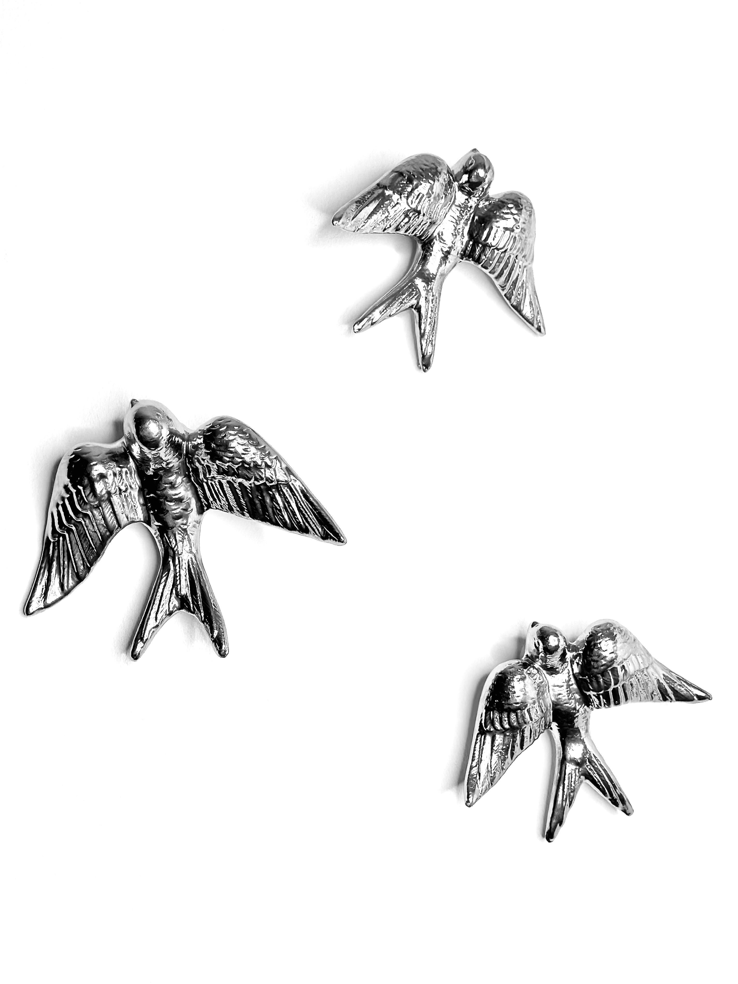 Contemporary Mirror Chrome Stoneware Wall Ornaments, Minimalist Design, SWALLOWS For Sale 7
