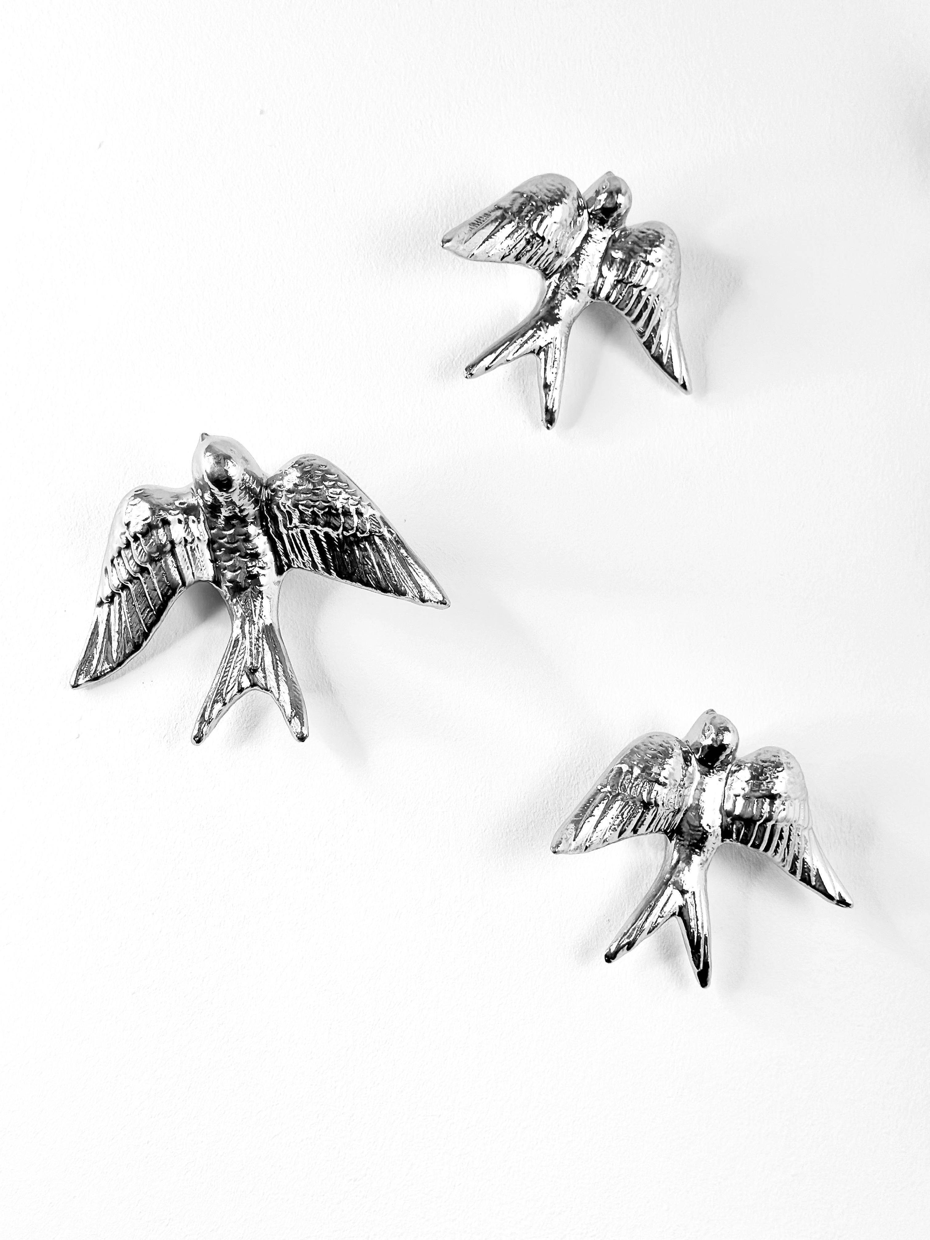 Contemporary Mirror Chrome Stoneware Wall Ornaments, Minimalist Design, SWALLOWS In New Condition For Sale In Köln, DE