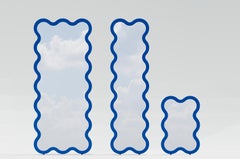 Miroir contemporain 'Hvyli 16' par Oitoproducts, cadre violet