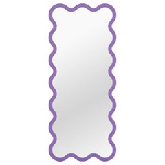Miroir contemporain 'Hvyli 16' par Oitoproducts, cadre violet