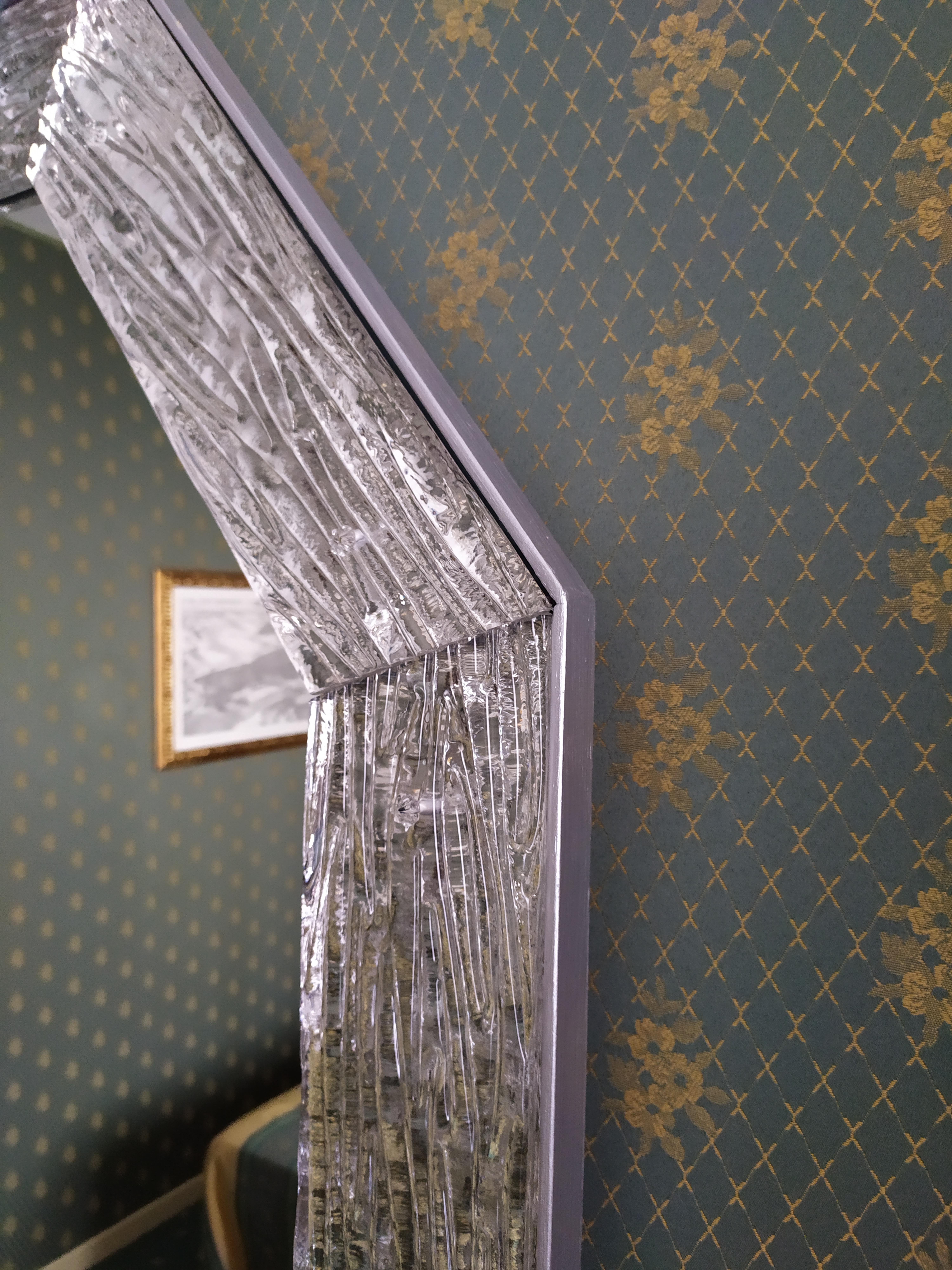 Espejo Contemporáneo, en Marco Plateado de Cristal de Murano, Hecho a Mano, Fabricado en Italia Siglo XXI y contemporáneo en venta