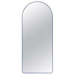 Specchio contemporaneo 'Loveself 01' di Oitoproducts, cornice blu