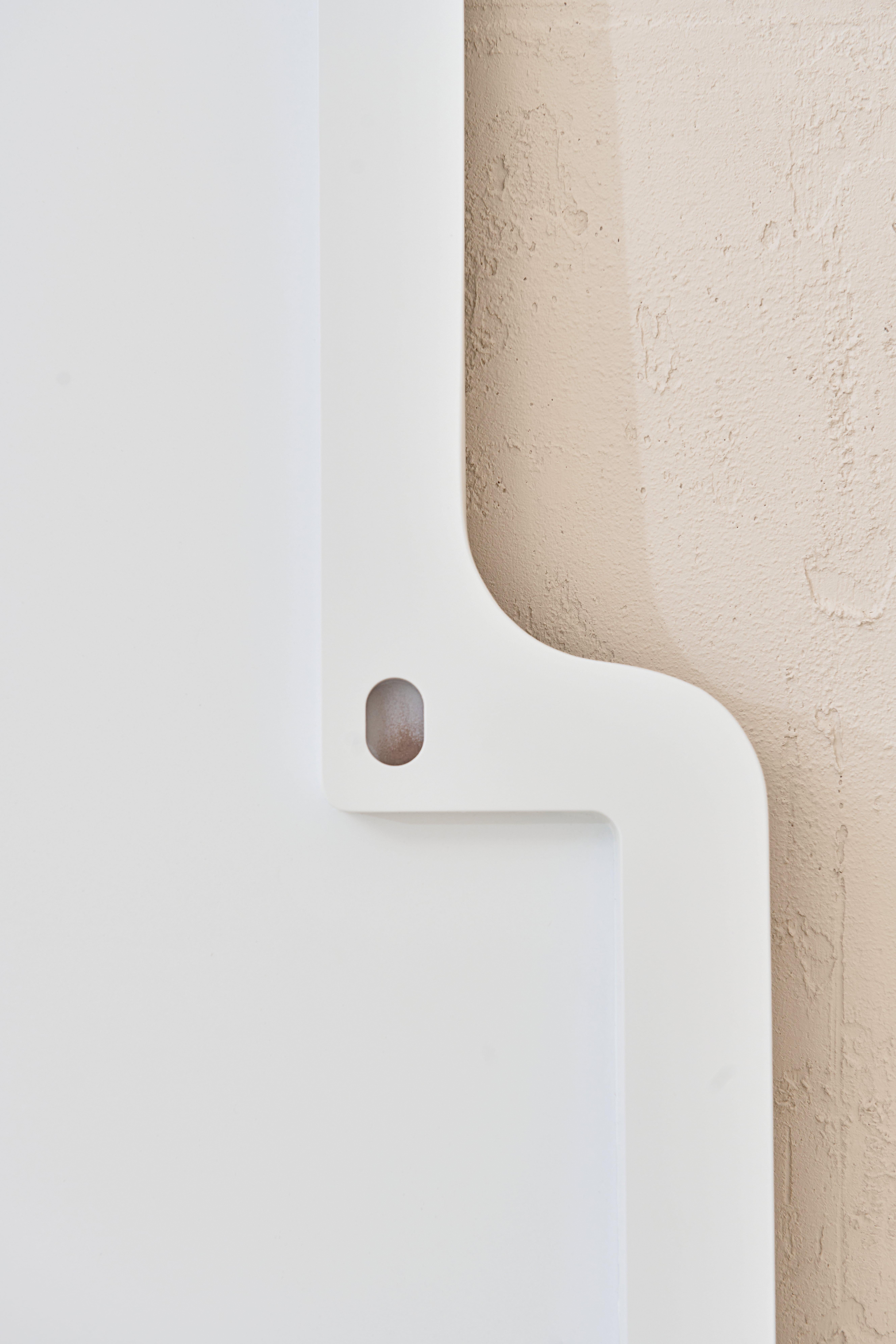 Miroir contemporain 'Loveself 03' par Oitoproducts, cadre bleu en vente 13