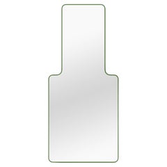 Specchio contemporaneo 'Loveself 03' di Oitoproducts, cornice verde