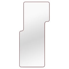 Miroir contemporain 'Loveself 04' par Oitoproducts, cadre rouge foncé