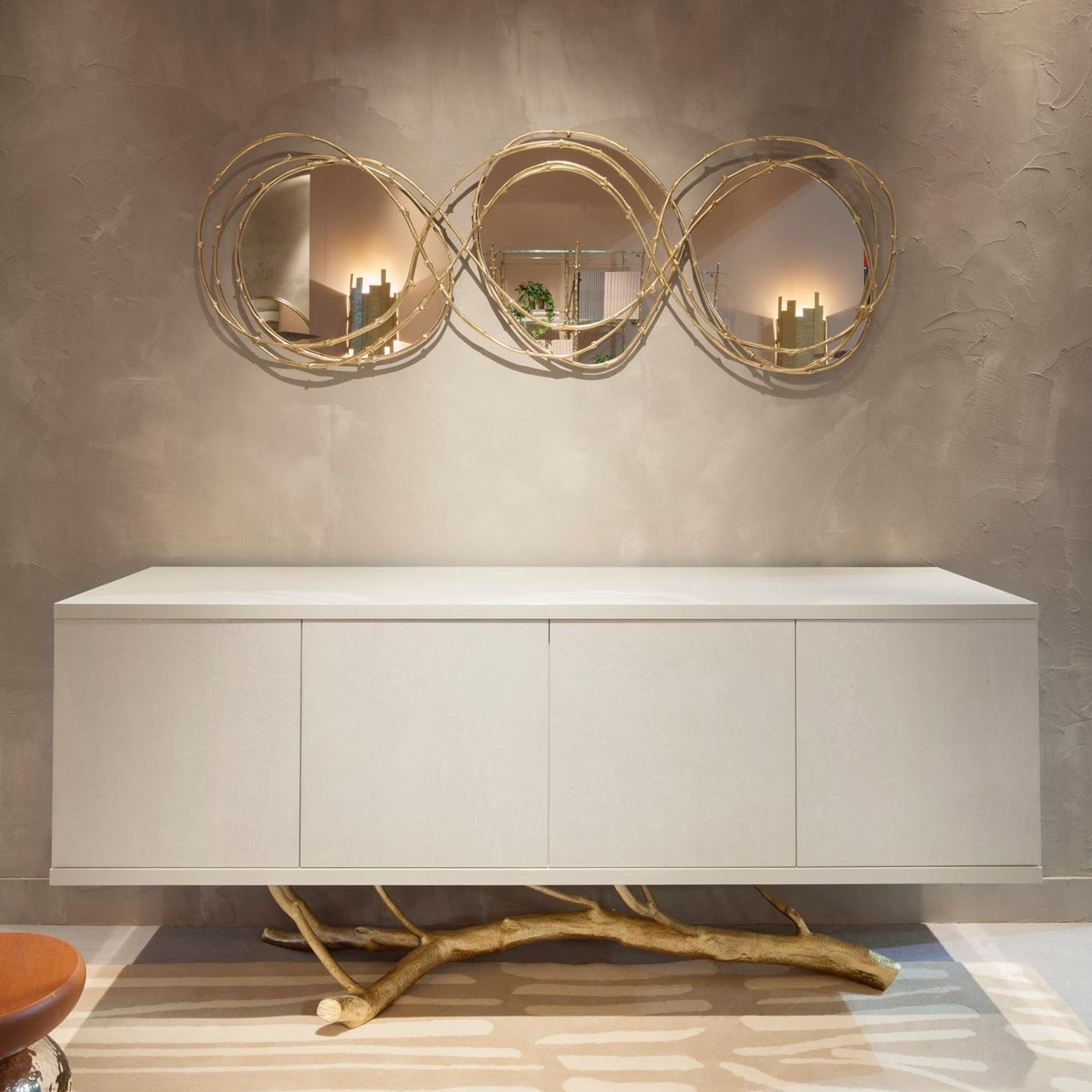 Moderne Miroir contemporain composé d'un cadre à trois arcs en laiton coulé en vente