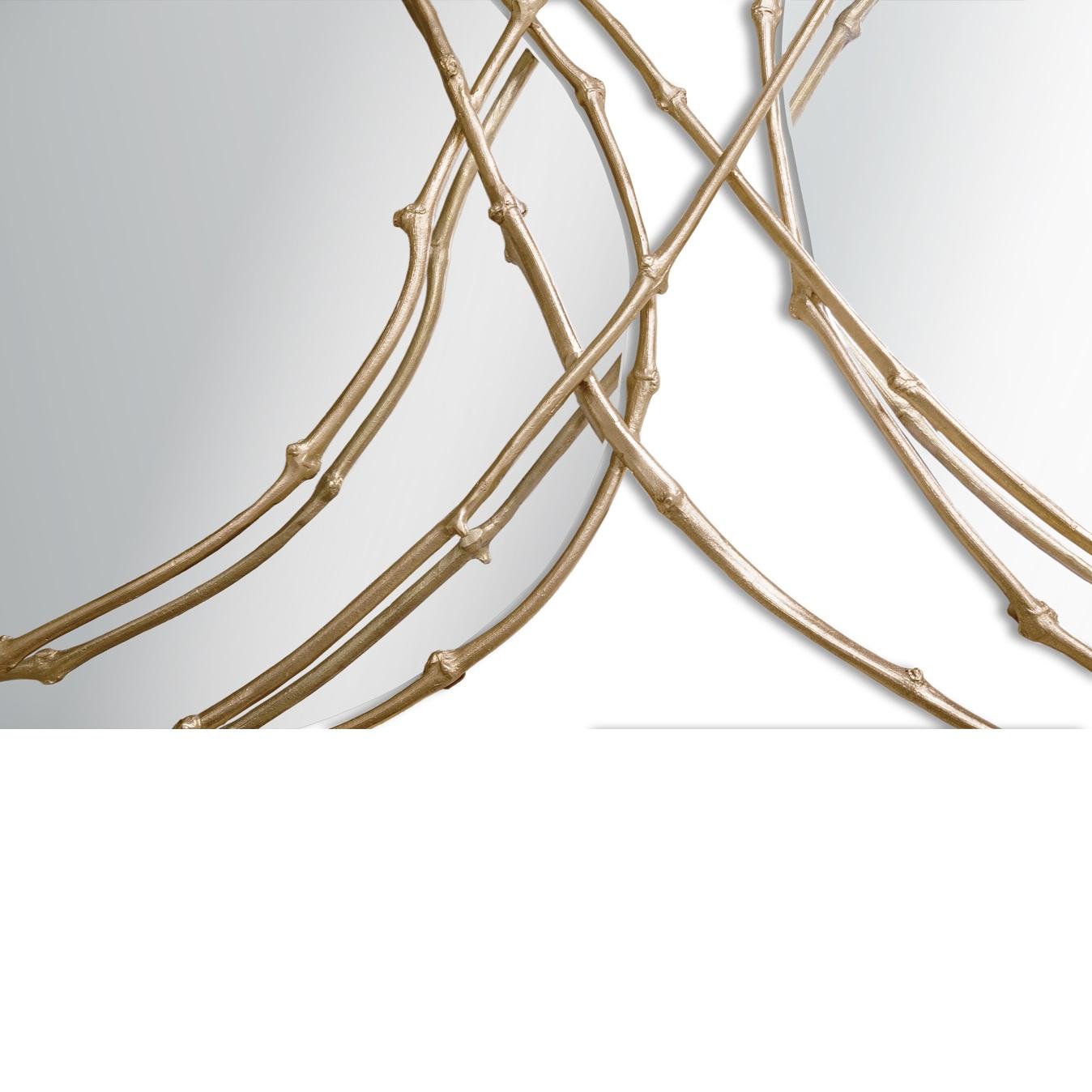 Portugais Miroir contemporain composé d'un cadre à trois arcs en laiton coulé en vente