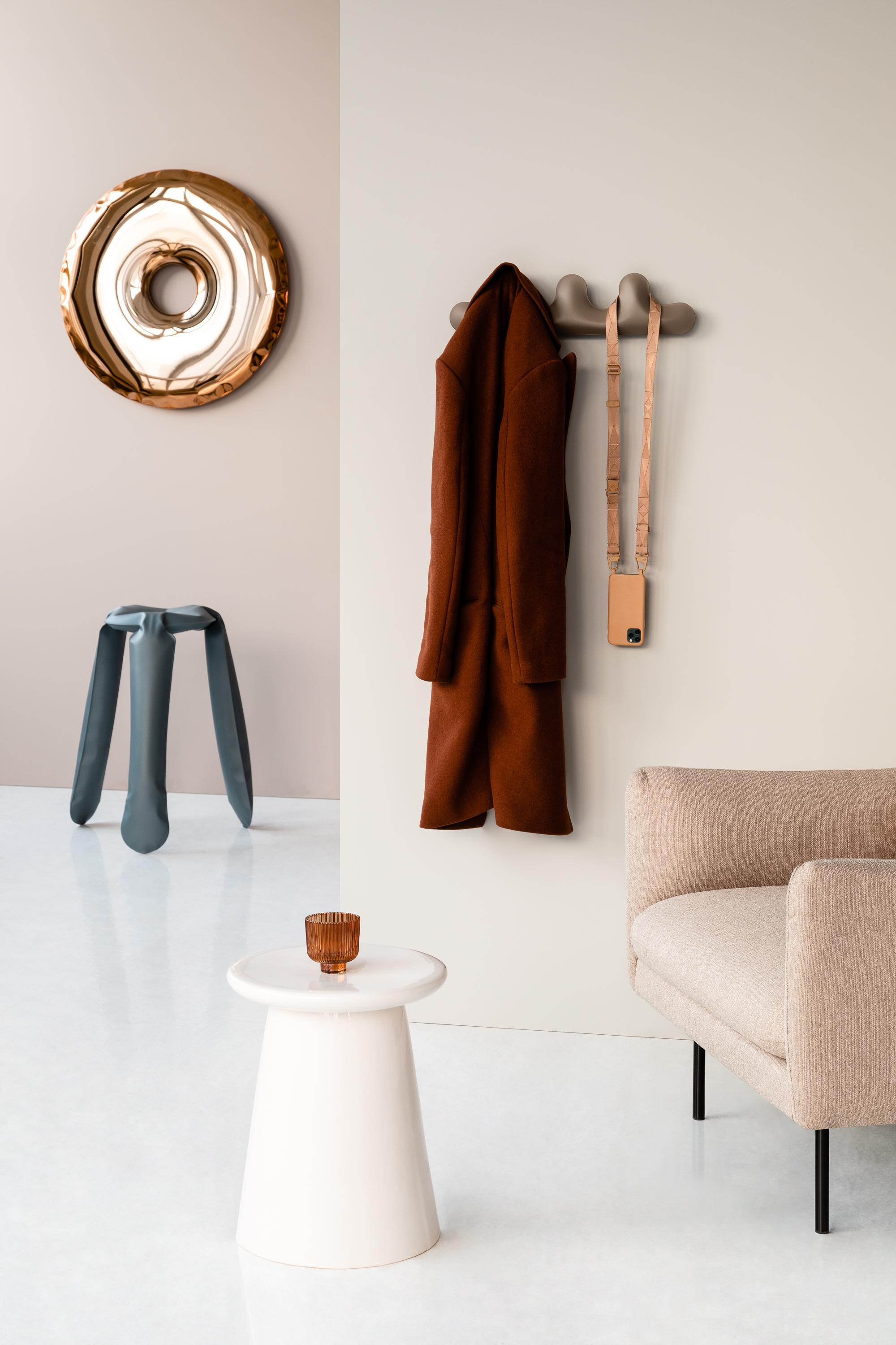 Miroir contemporain 'OKO 95', collection Aurum, or clair, de Zieta en vente 2