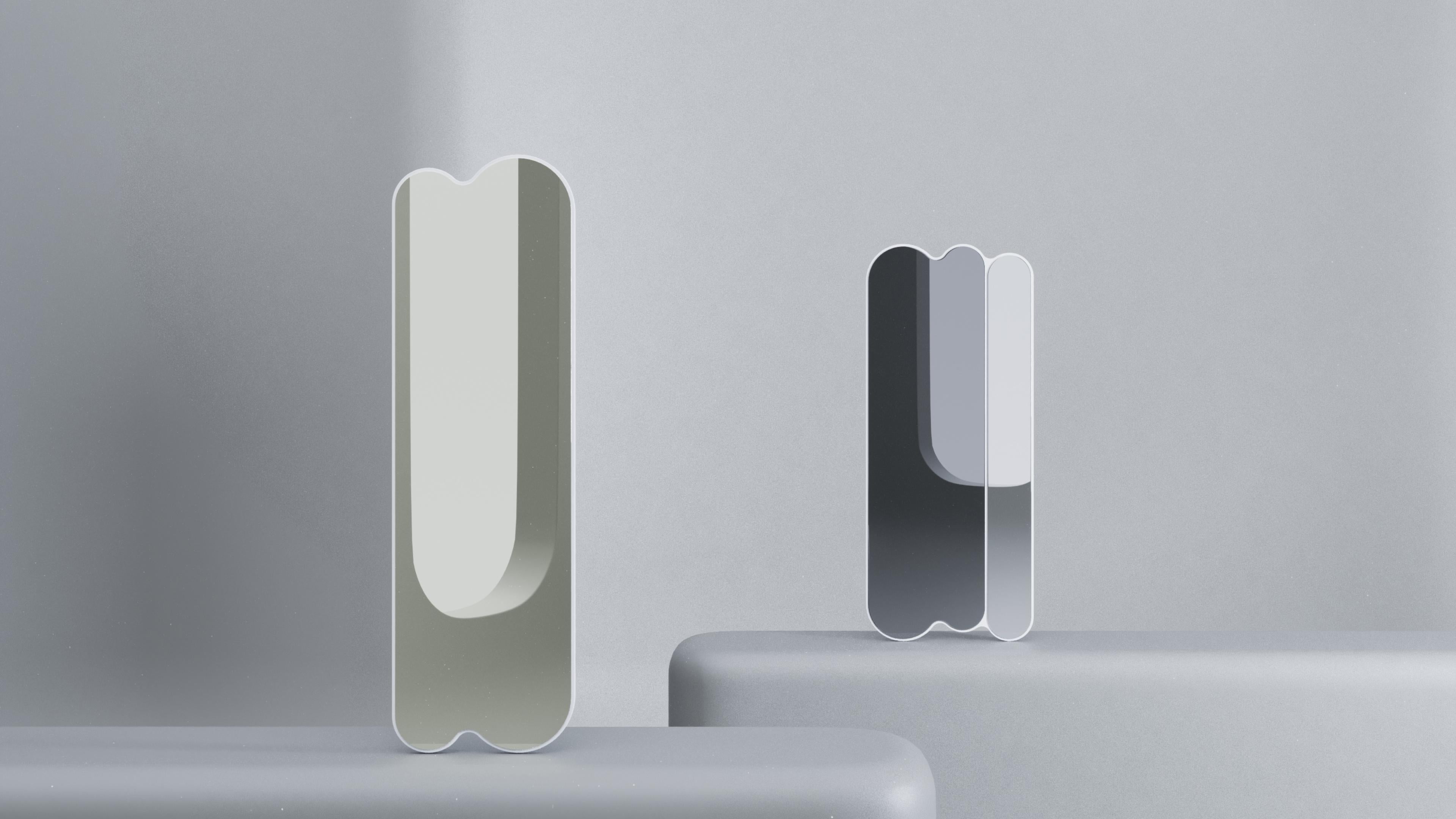 Miroir contemporain 'Pancakes H5+2' par Oitoproducts, cadre bleu en vente 9