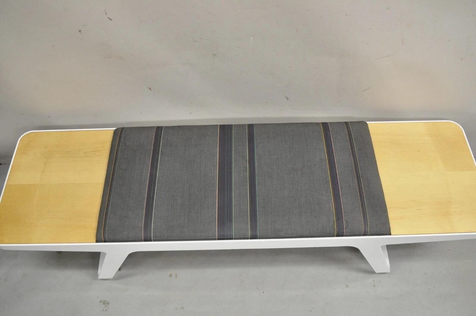 Contemporary Modern 72