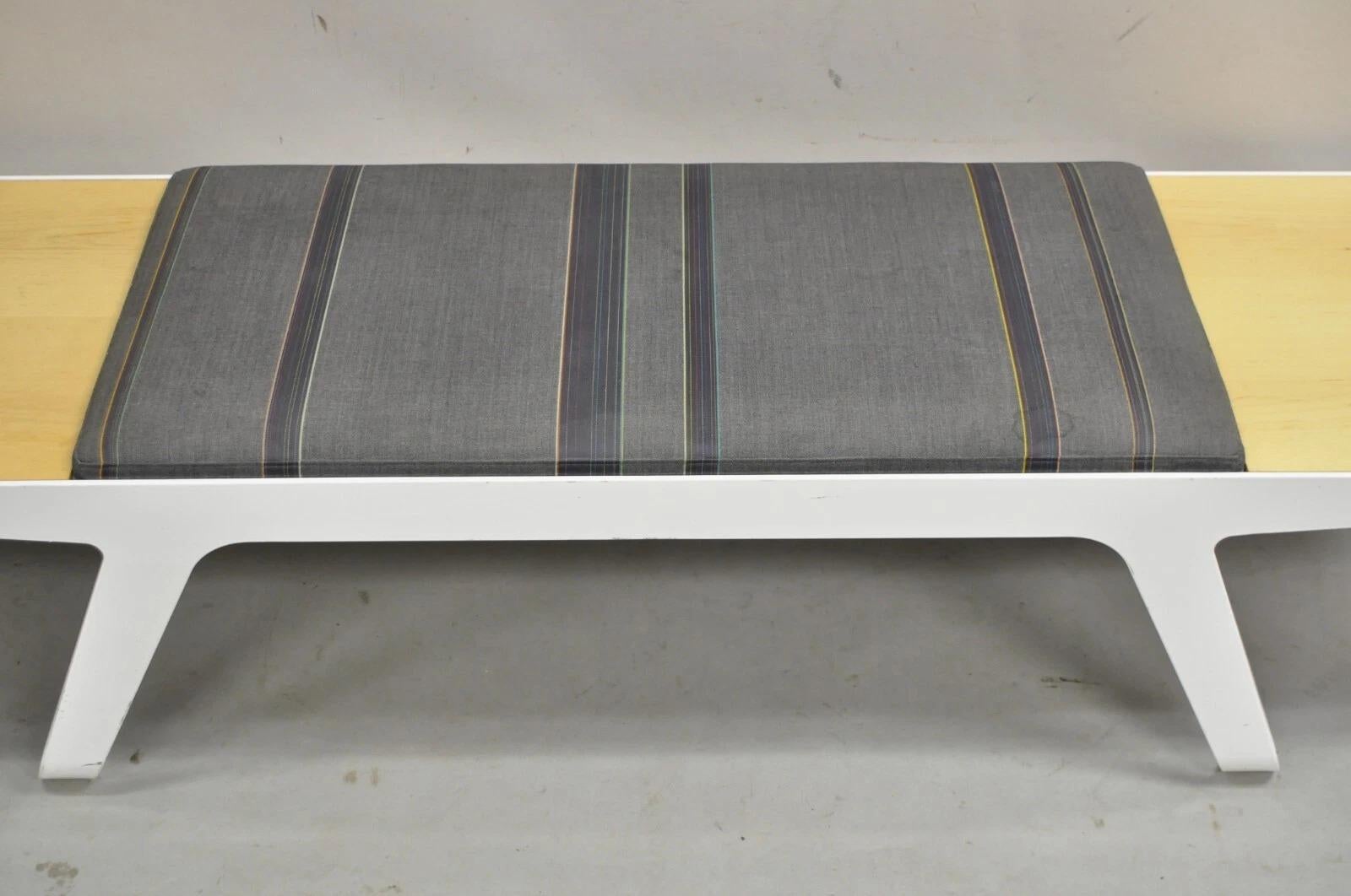 Contemporary Modern 72