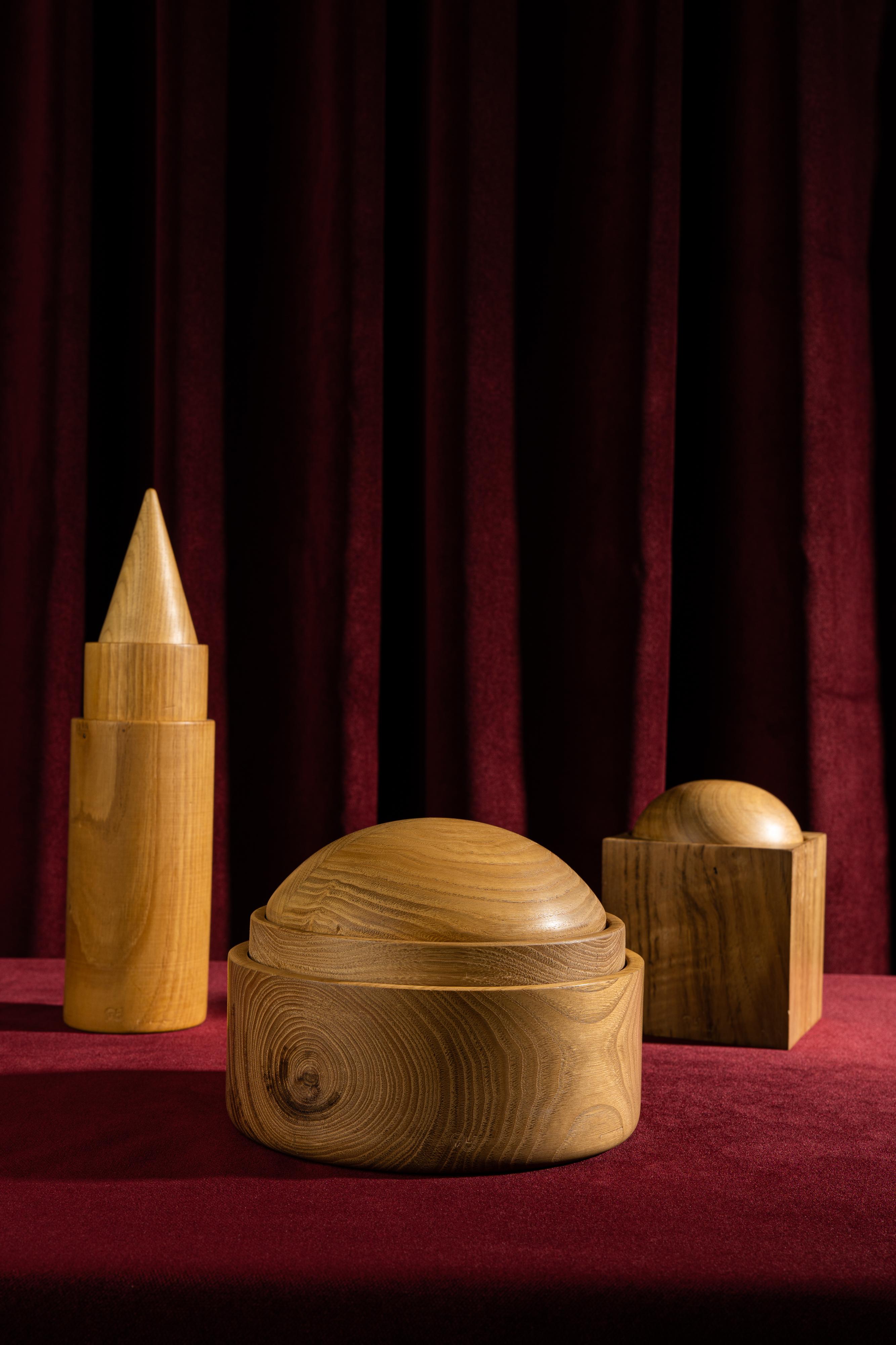 XXIe siècle et contemporain Boîte en bois de châtaignier Aya, moderne et contemporaine, 2 pièces en vente