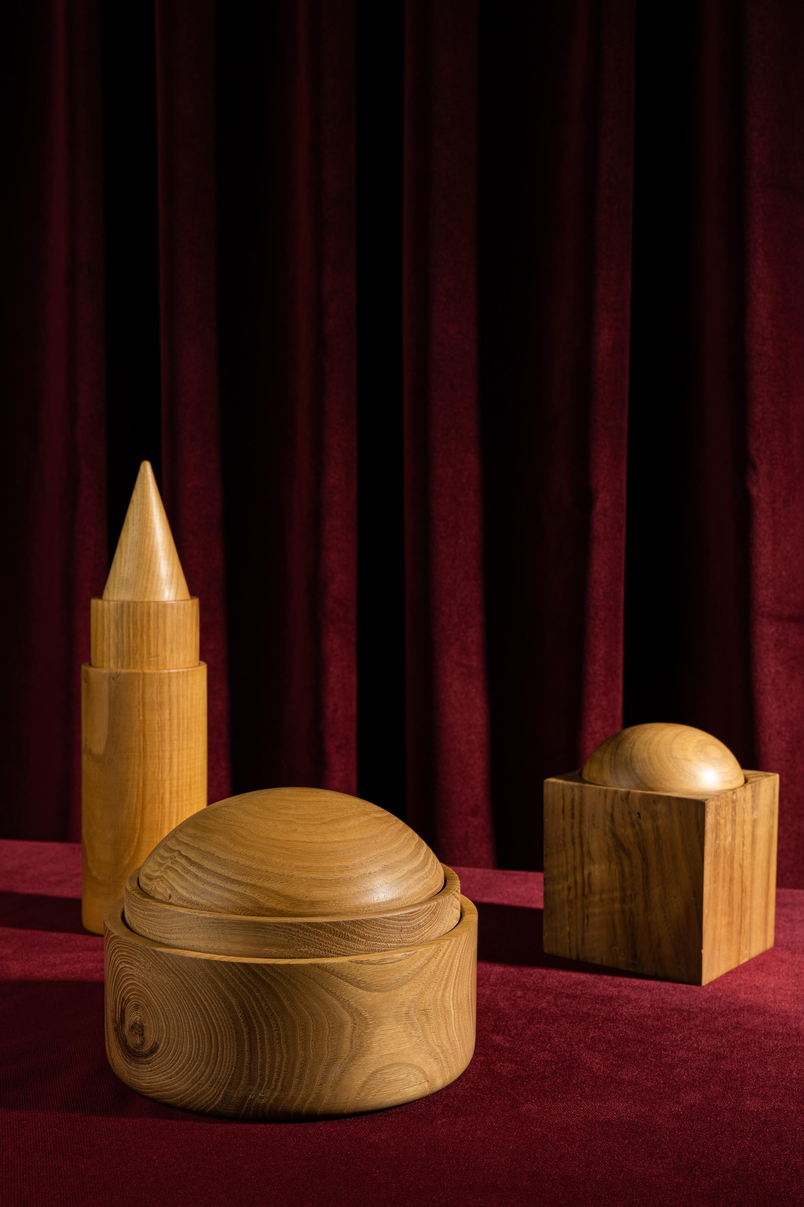 Modernit contemporaine, Bebek Bote  compartiments unique en bois de chtaignier Neuf - En vente à İstanbul, İstanbul