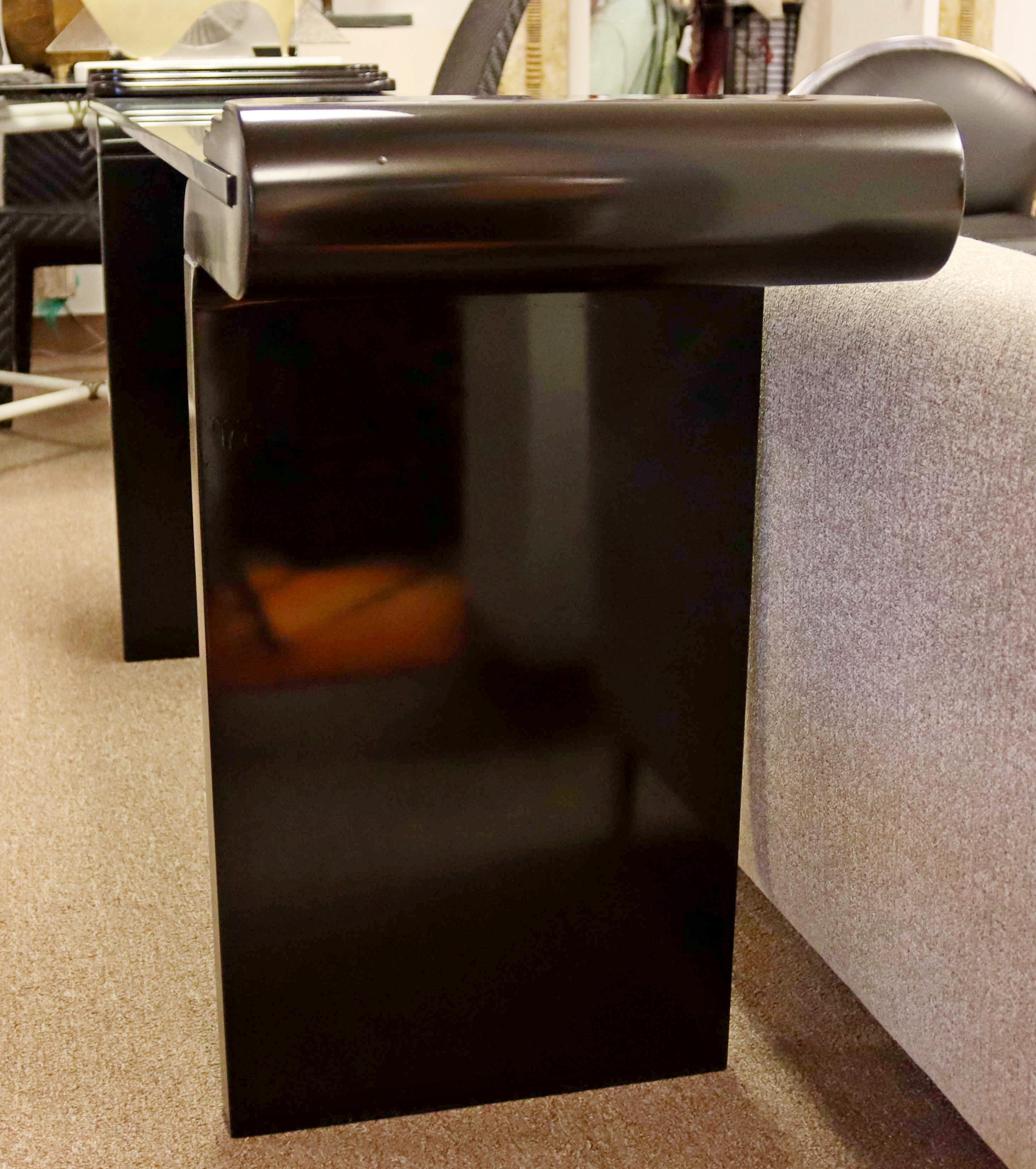 Contemporary Modern Black Lacquer & Glass Curved Console Table, 1980s 1