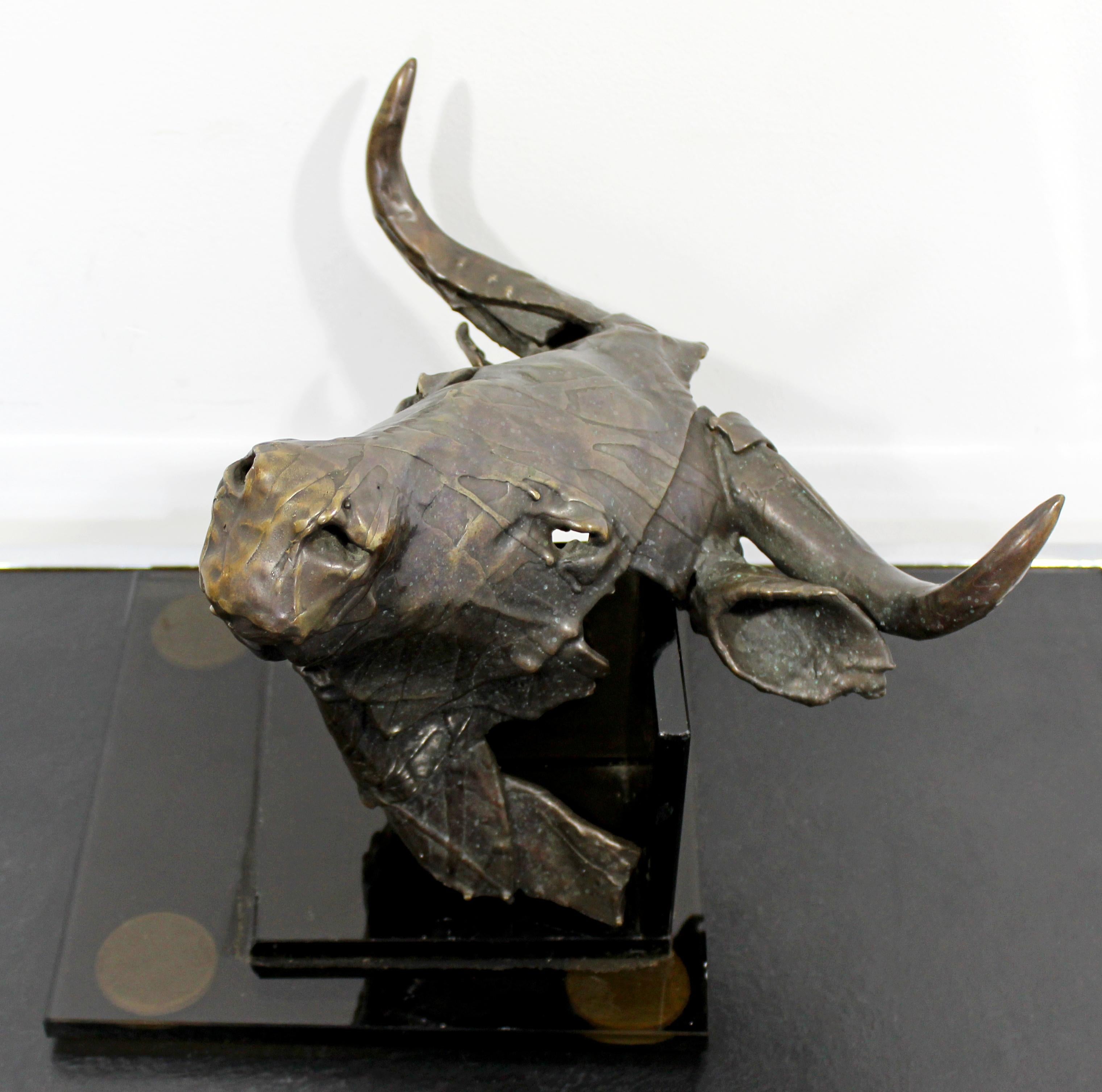 Contemporary Modern Bronze Steer Table Sculpture Signed Gordon Hipp Dated 1990s For Sale 1