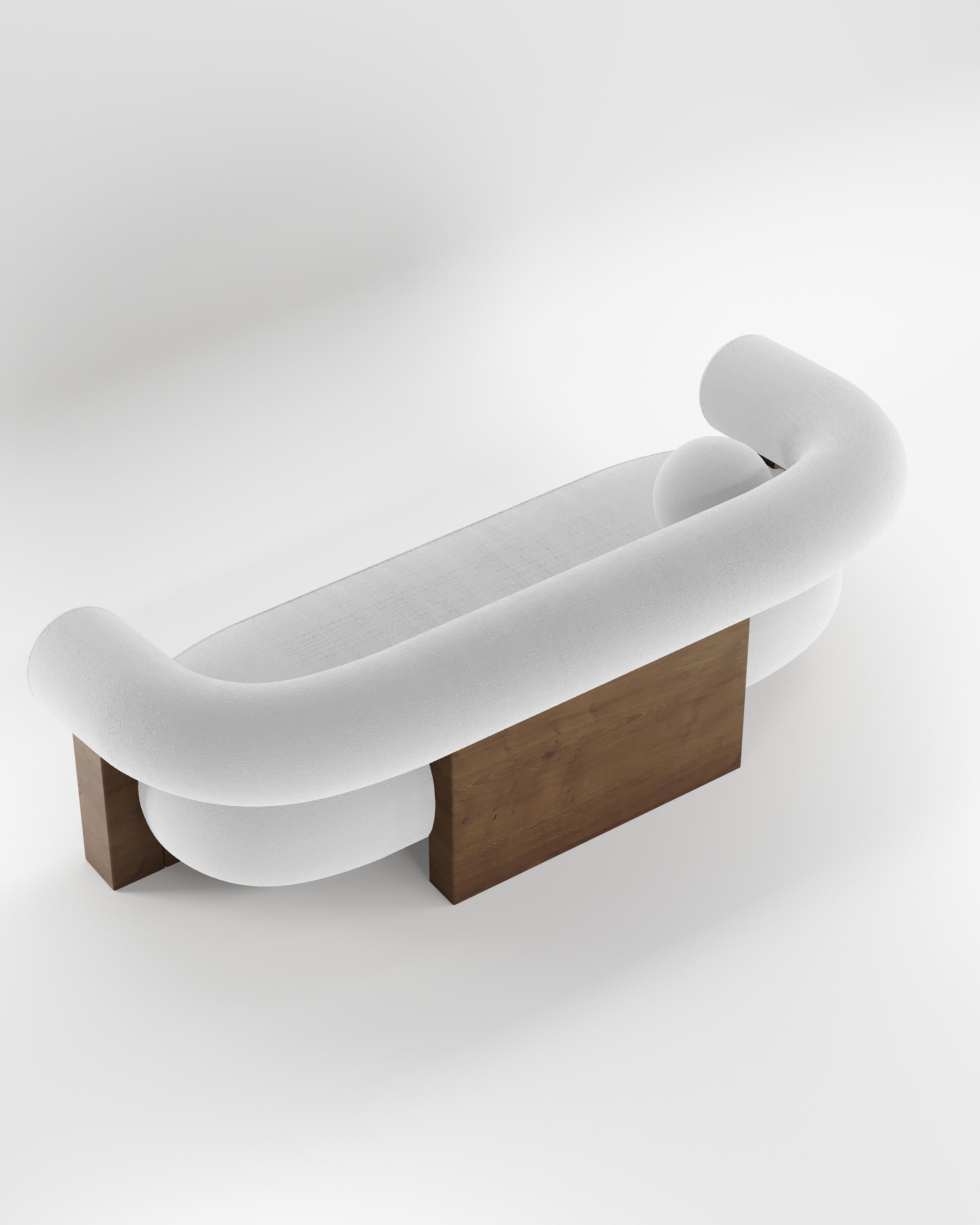 Zeitgenössisches modernes Cassete-Sofa in Boucle-Weiß und Holz von Collector Studio (21. Jahrhundert und zeitgenössisch) im Angebot