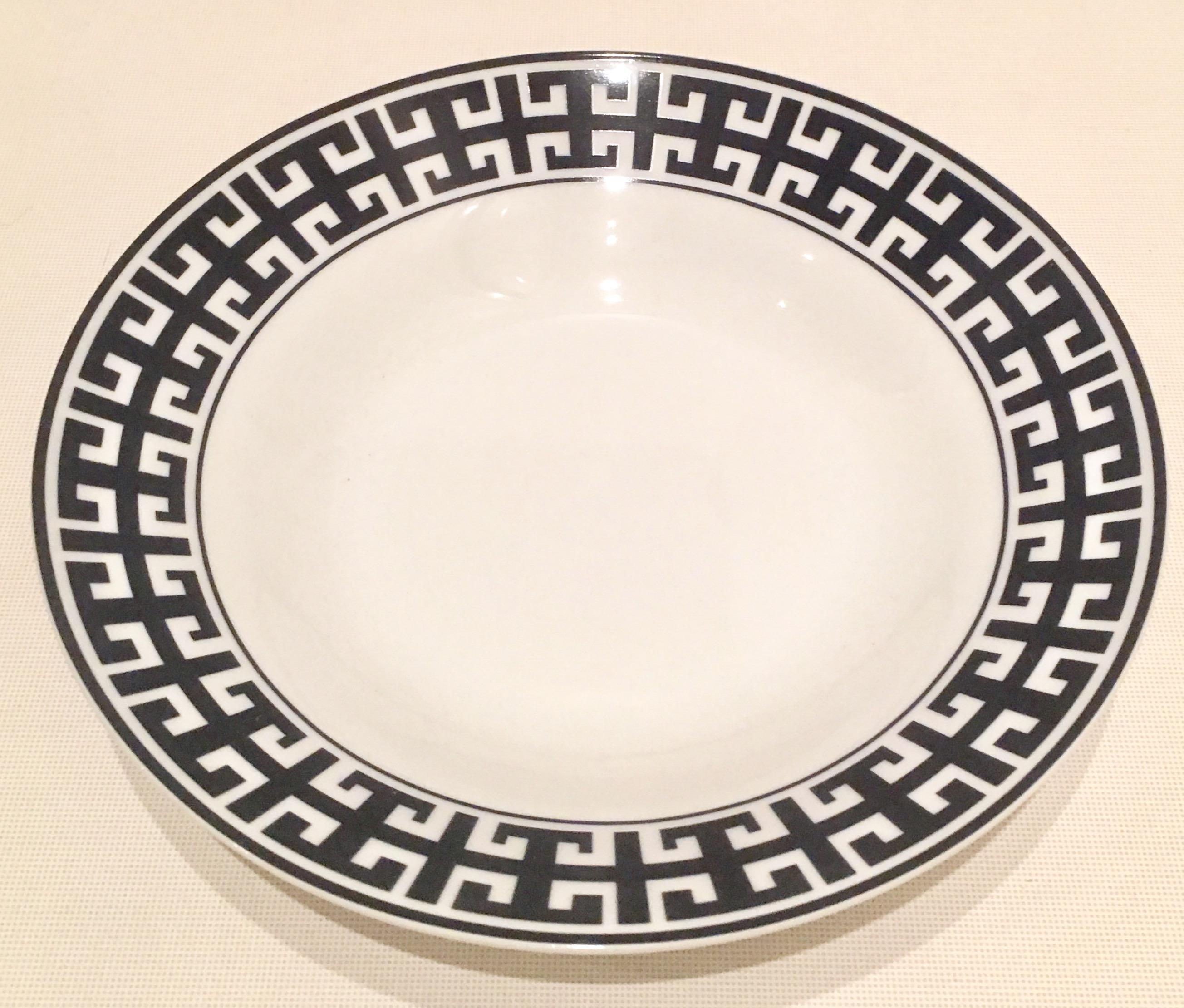 Chinese Contemporary & Modern Ceramic Dinnerware S/23 By Colin Cowie