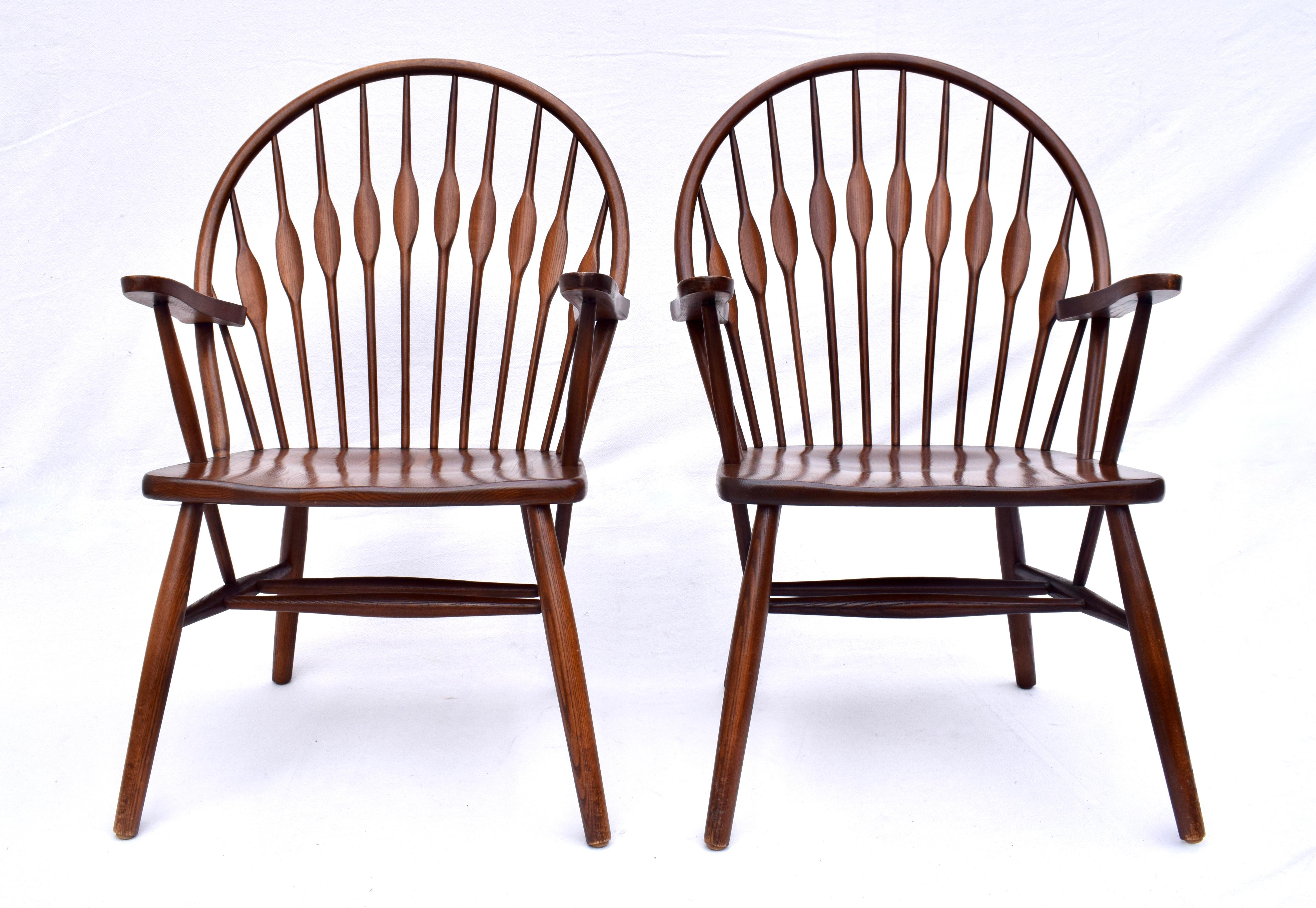 Contemporary Modern Cherrywood Windsor Peacock Side Chairs In Good Condition For Sale In Southampton, NJ