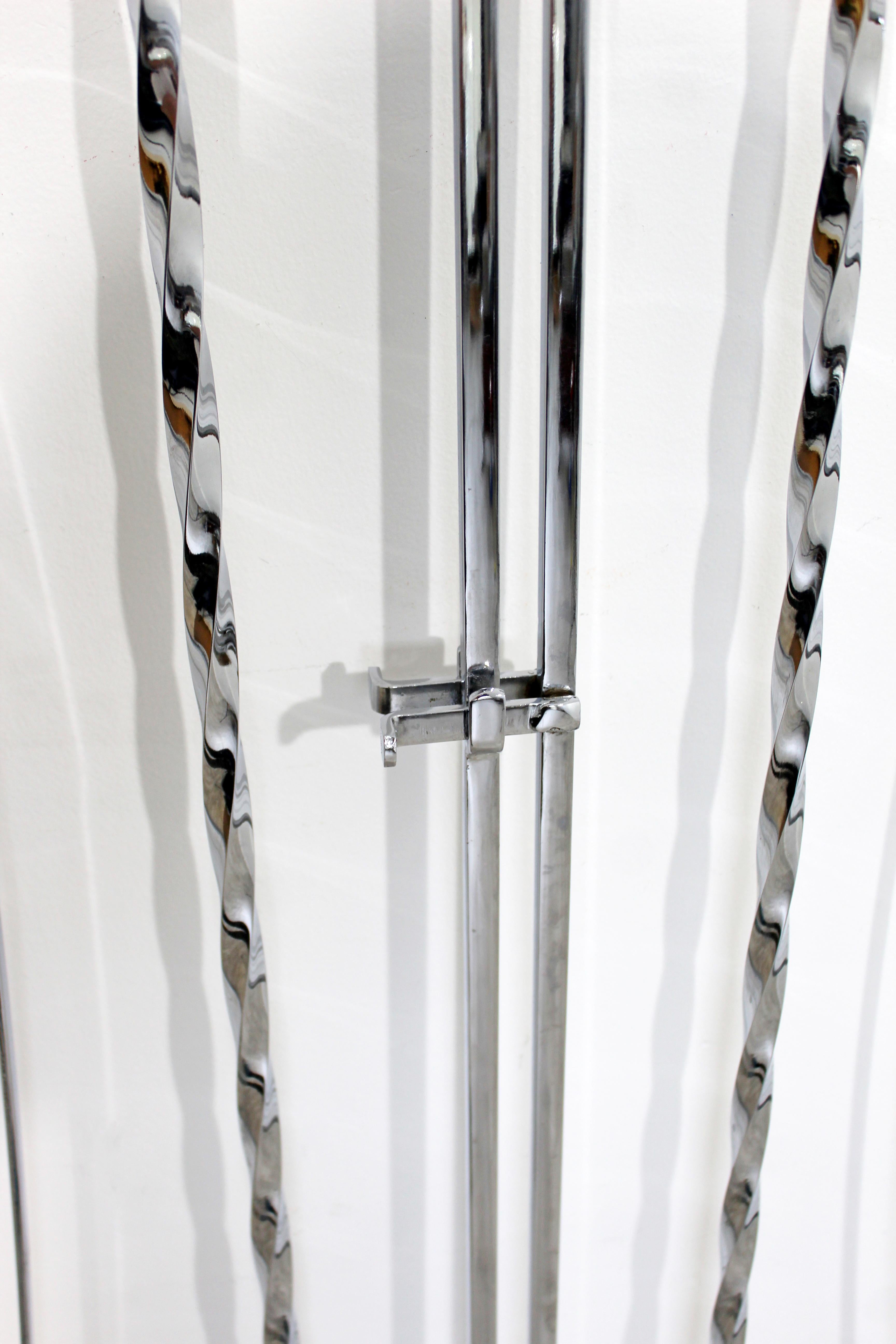 Sculpture de sol de porte chromée moderne contemporaine et contemporaine en vente 1