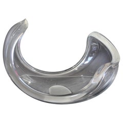 Contemporary Modern Curved Lucite Asymmetrical Bowl Table Sculpture, 1980s