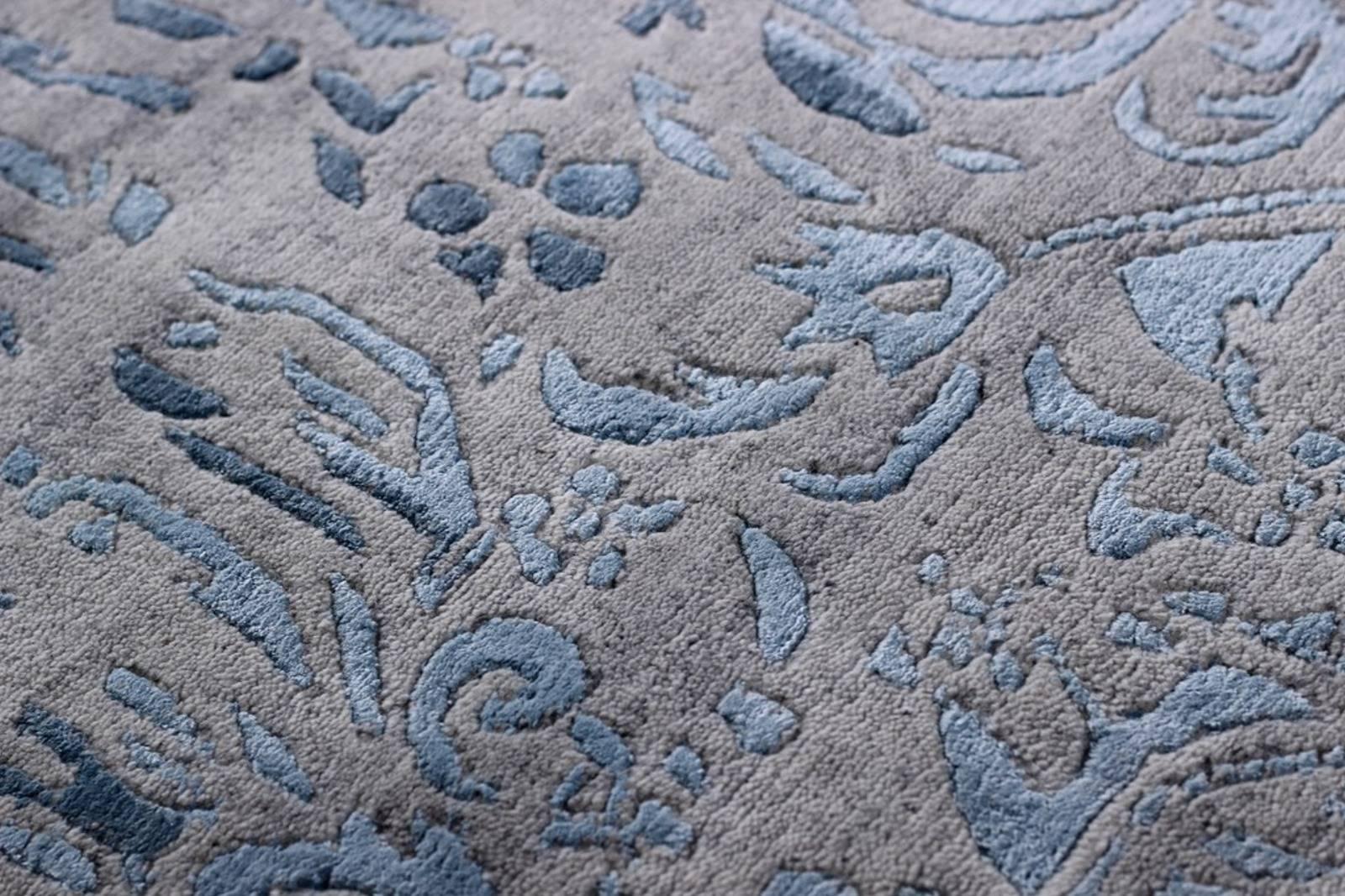 Contemporary Modern Design Rug Hand-Knotted Grey Rose Blue In Excellent Condition In Lohr, Bavaria, DE